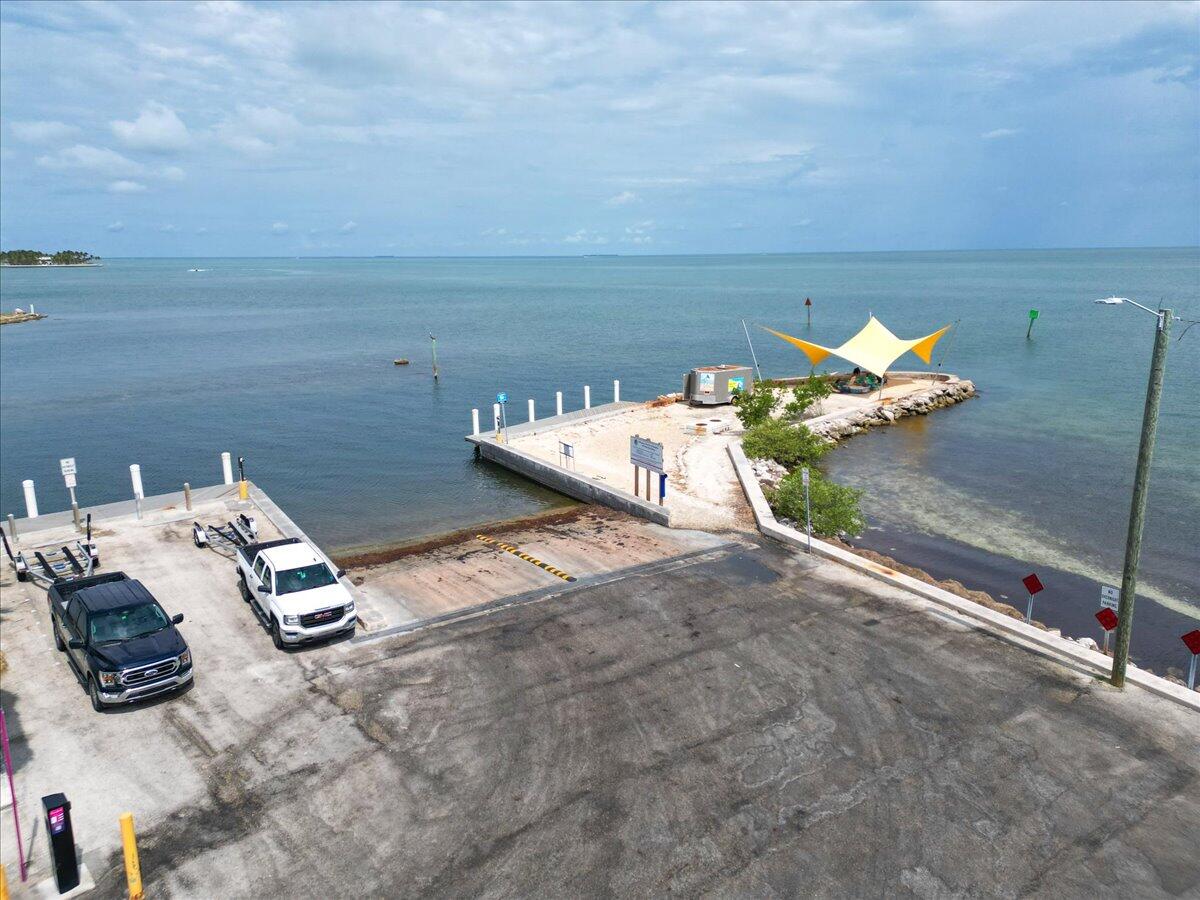 496 James Avenue Property Photo 15