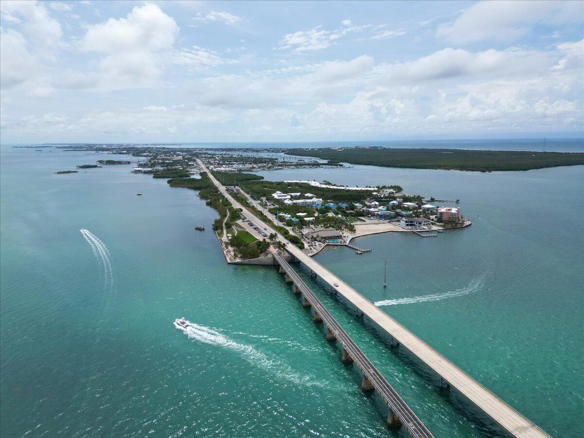 496 James Avenue Property Photo 17