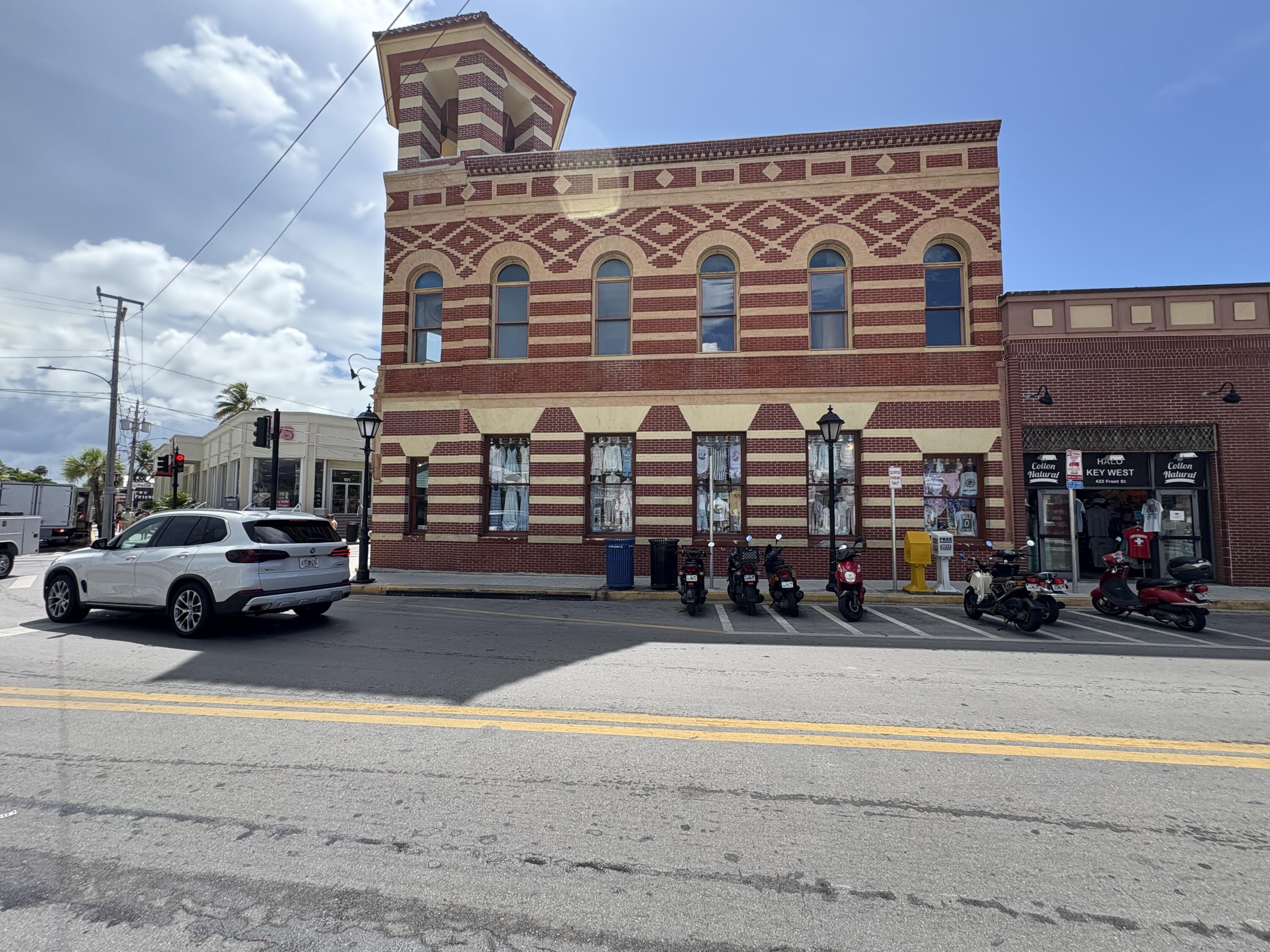 100 Duval Street Property Photo 4