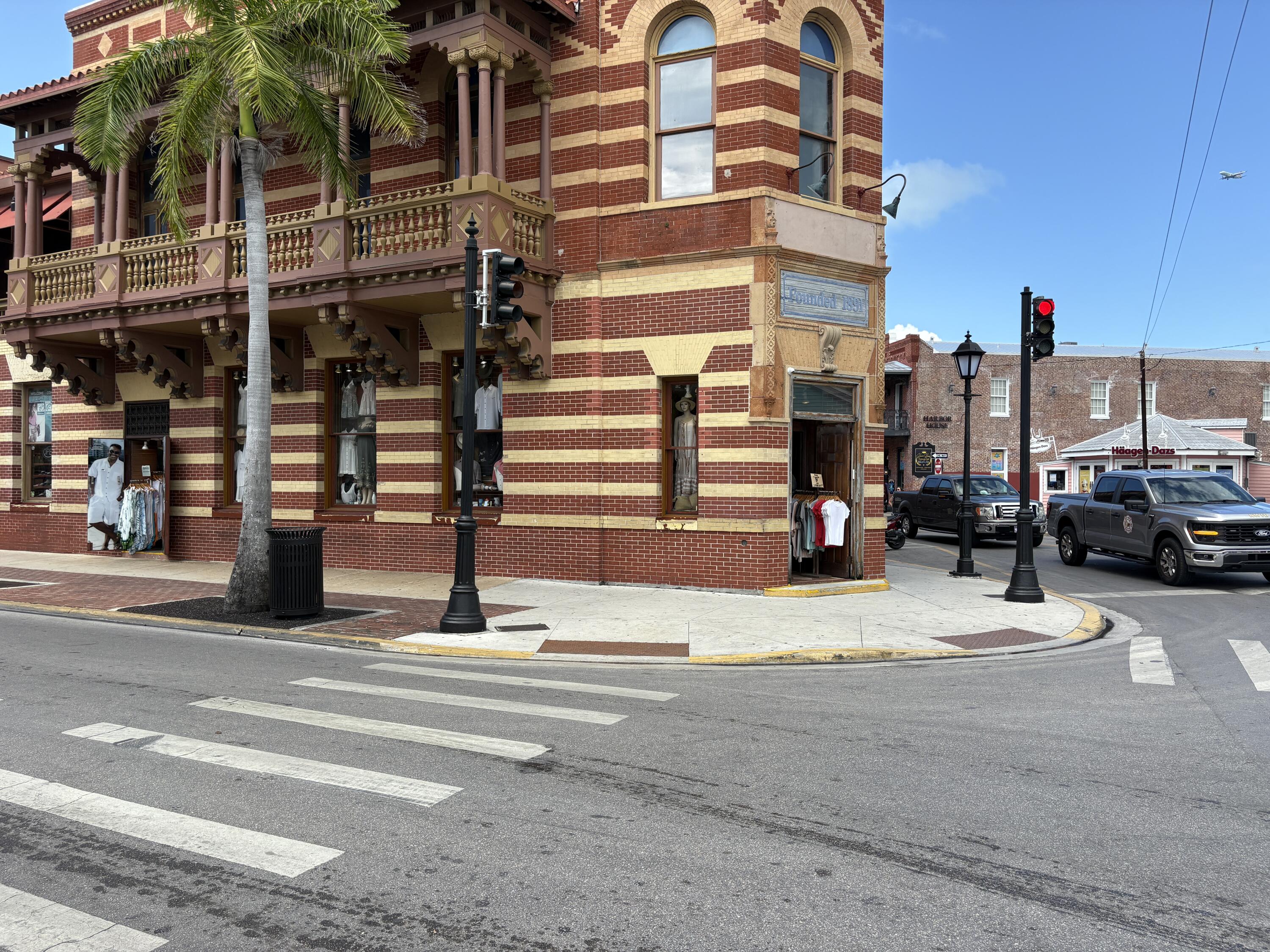 100 Duval Street Property Photo 5
