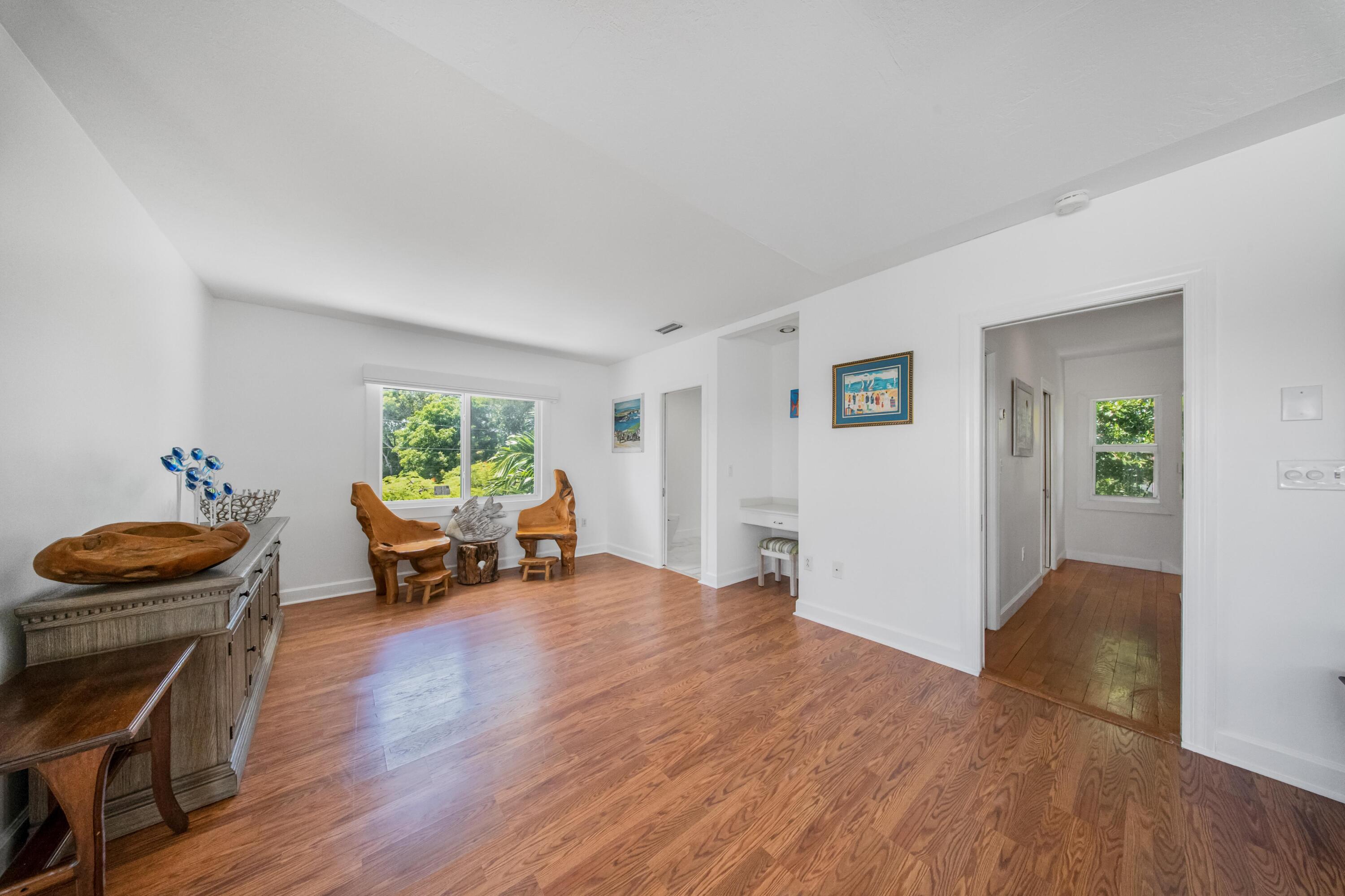 316 North Drive Property Photo 15