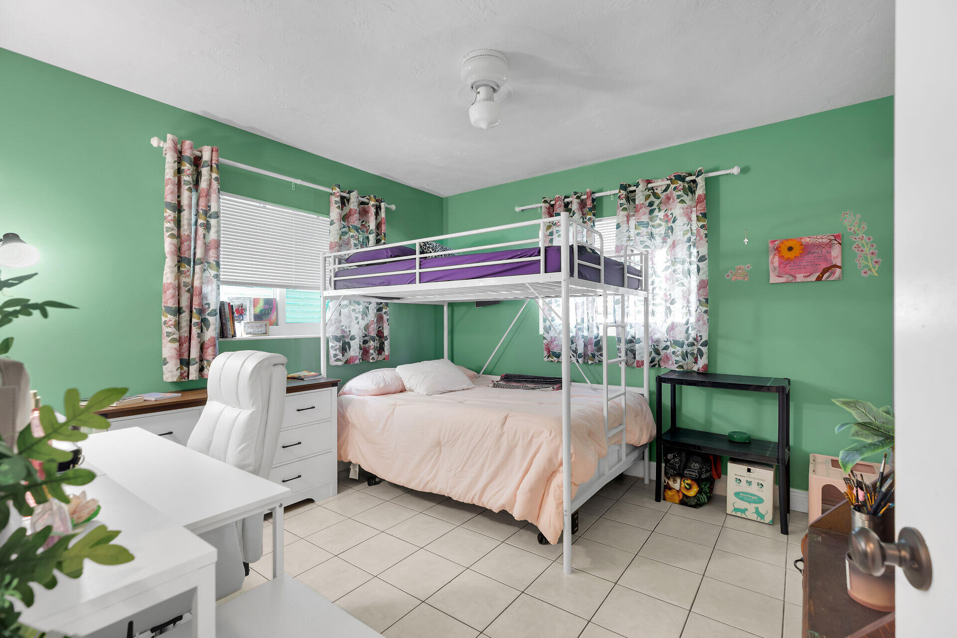 4901/4903 49th Street Property Photo 17