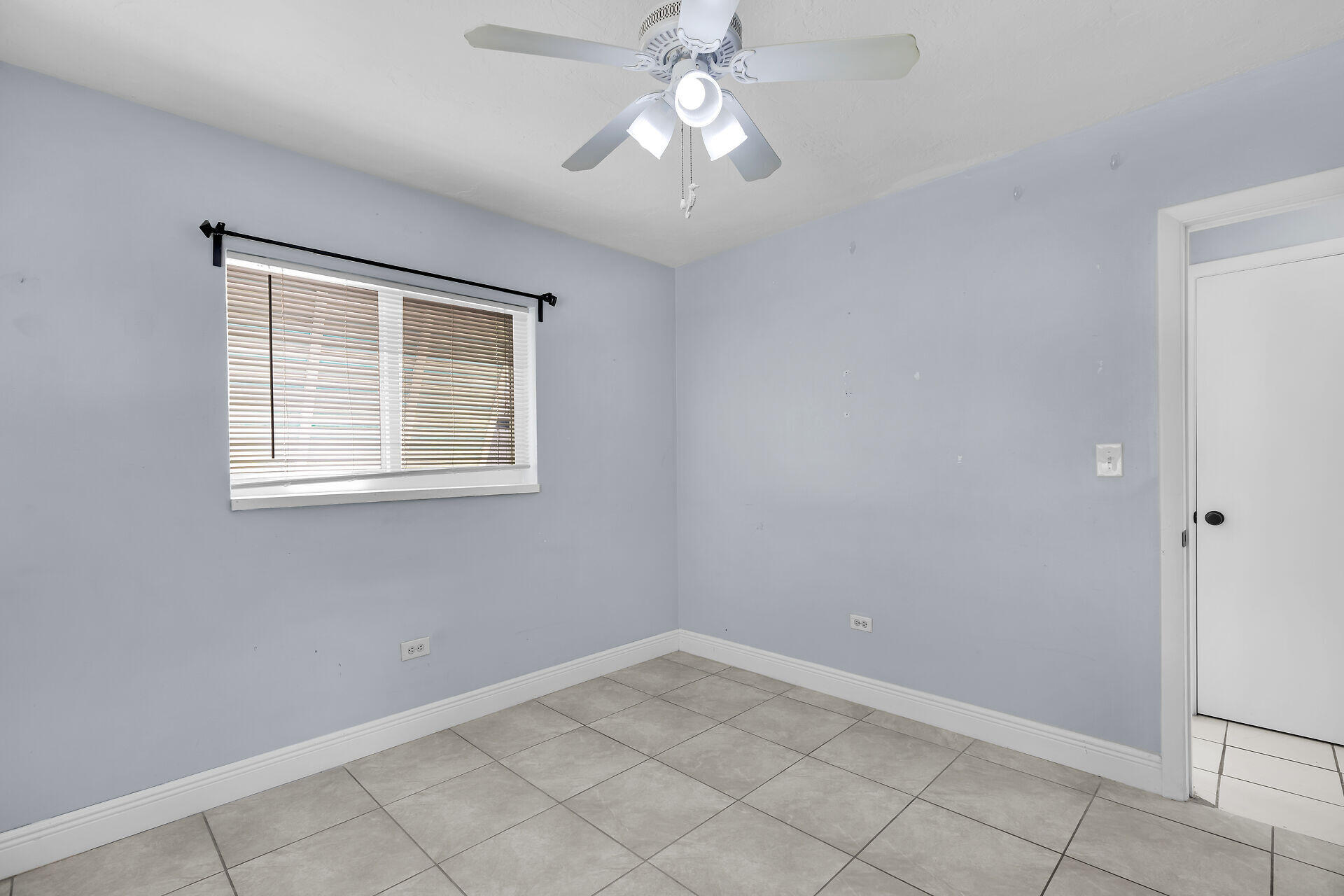 4901/4903 49th Street Property Photo 35