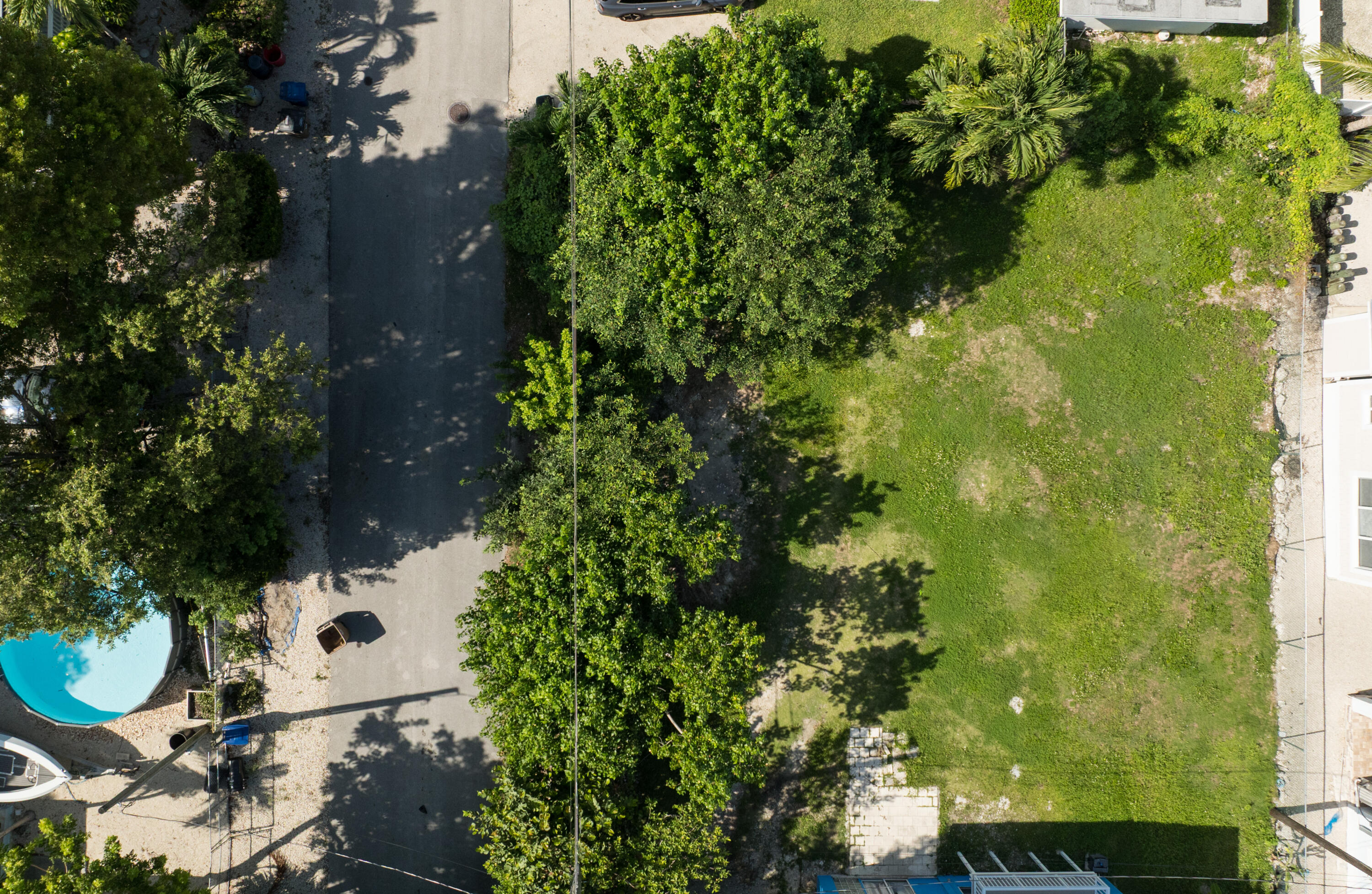 974 Oleander Road Property Photo 2