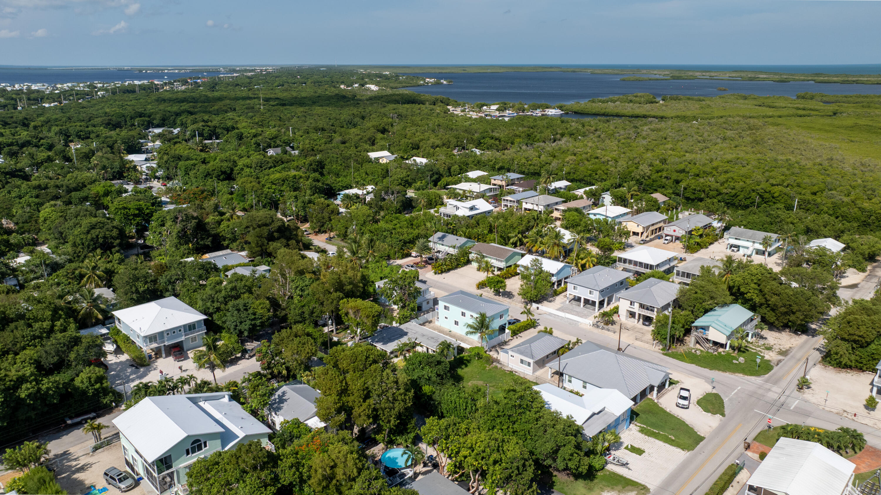 974 Oleander Road Property Photo 4
