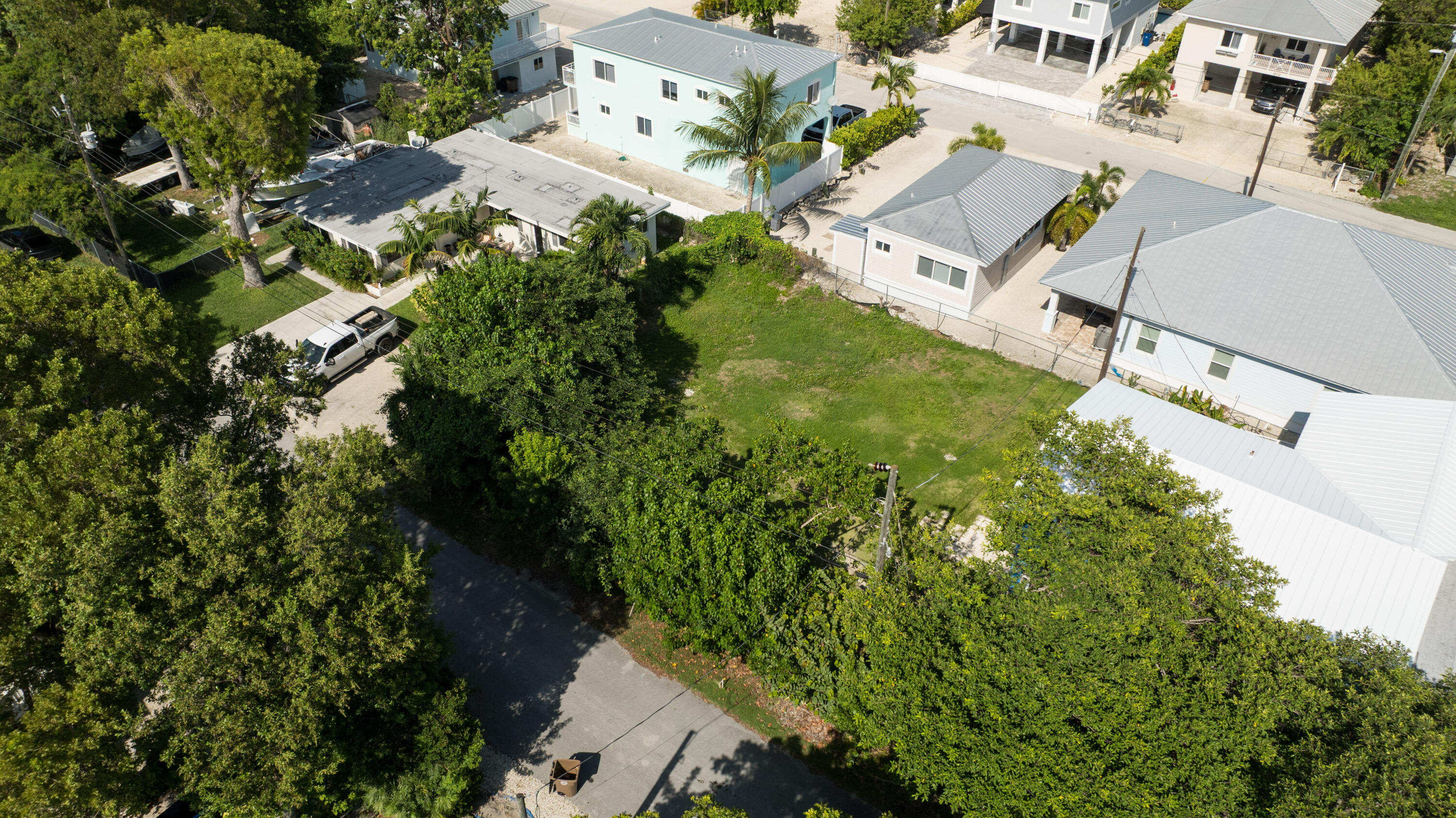 974 Oleander Road Property Photo 13