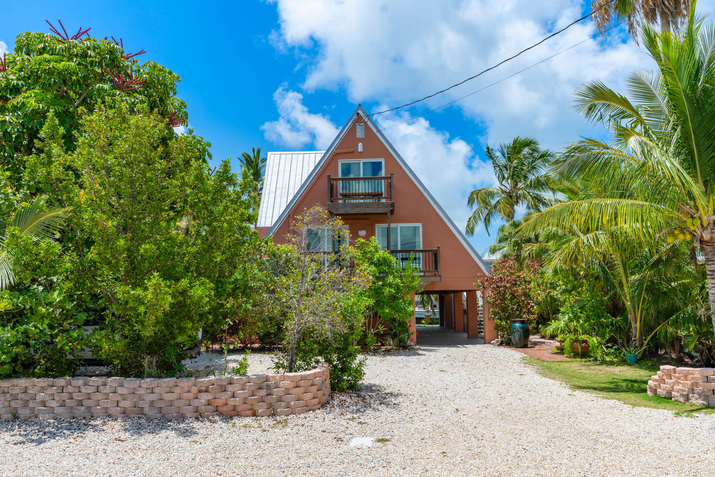 22852 John Silver Lane Property Photo 4