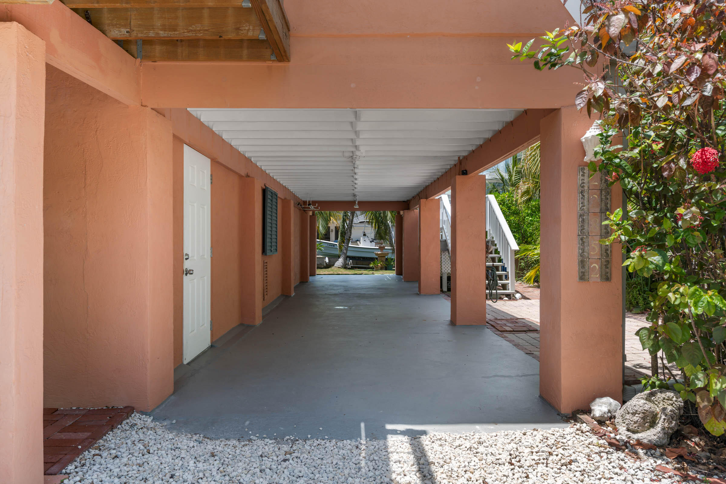 22852 John Silver Lane Property Photo 7