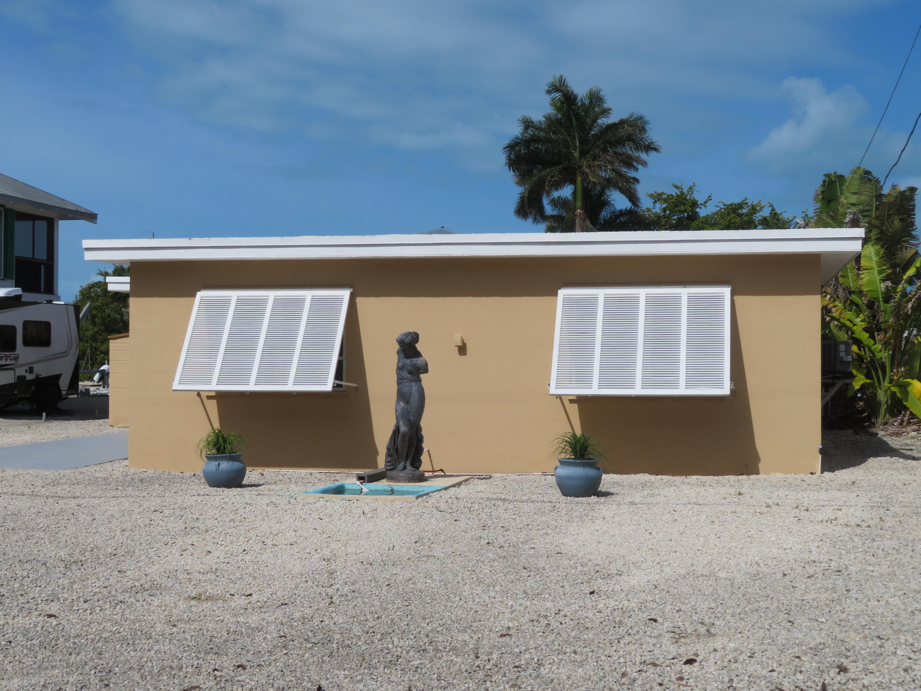 2411 Grouper Drive Property Photo 1