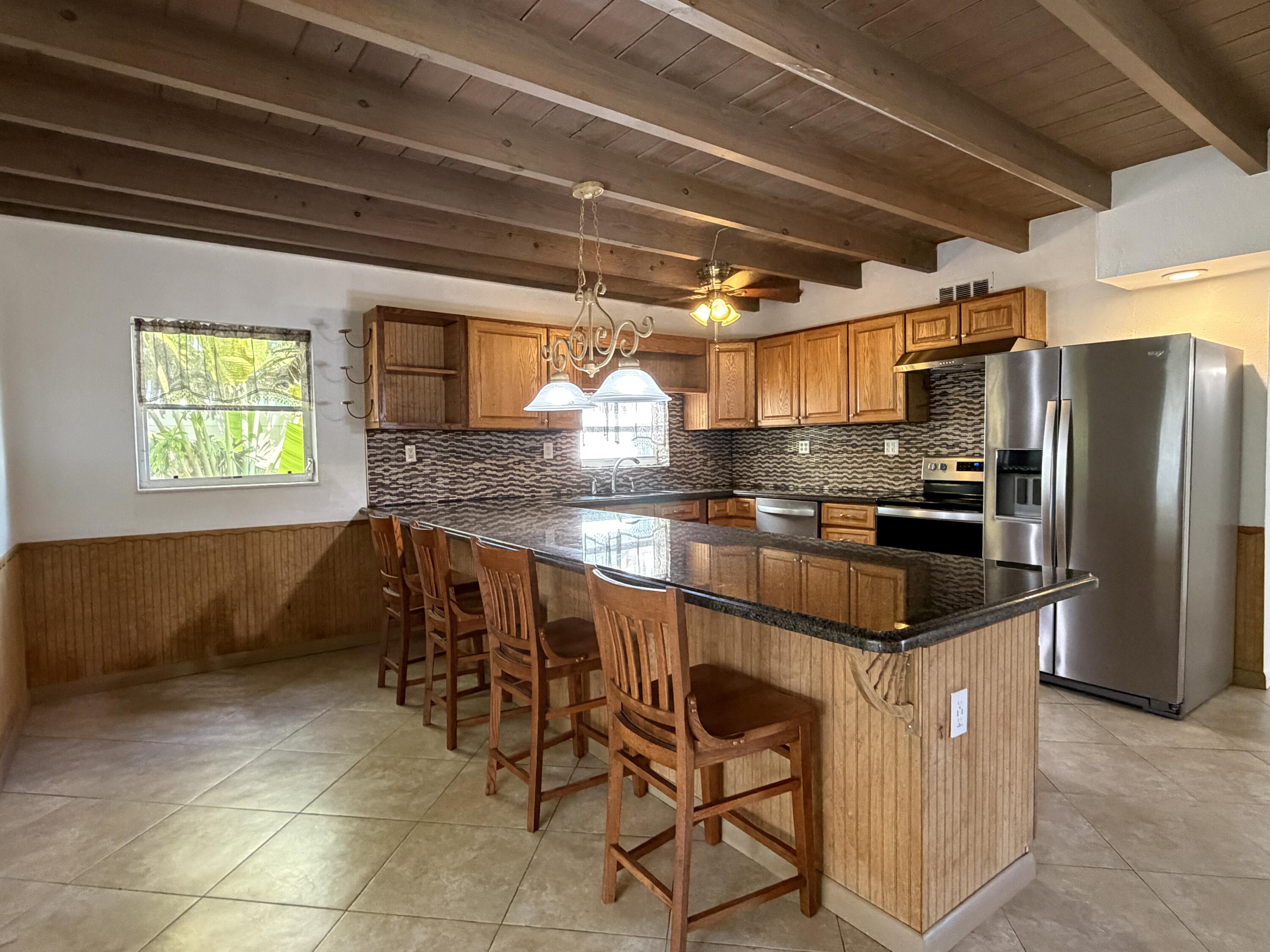 2411 Grouper Drive Property Photo 3