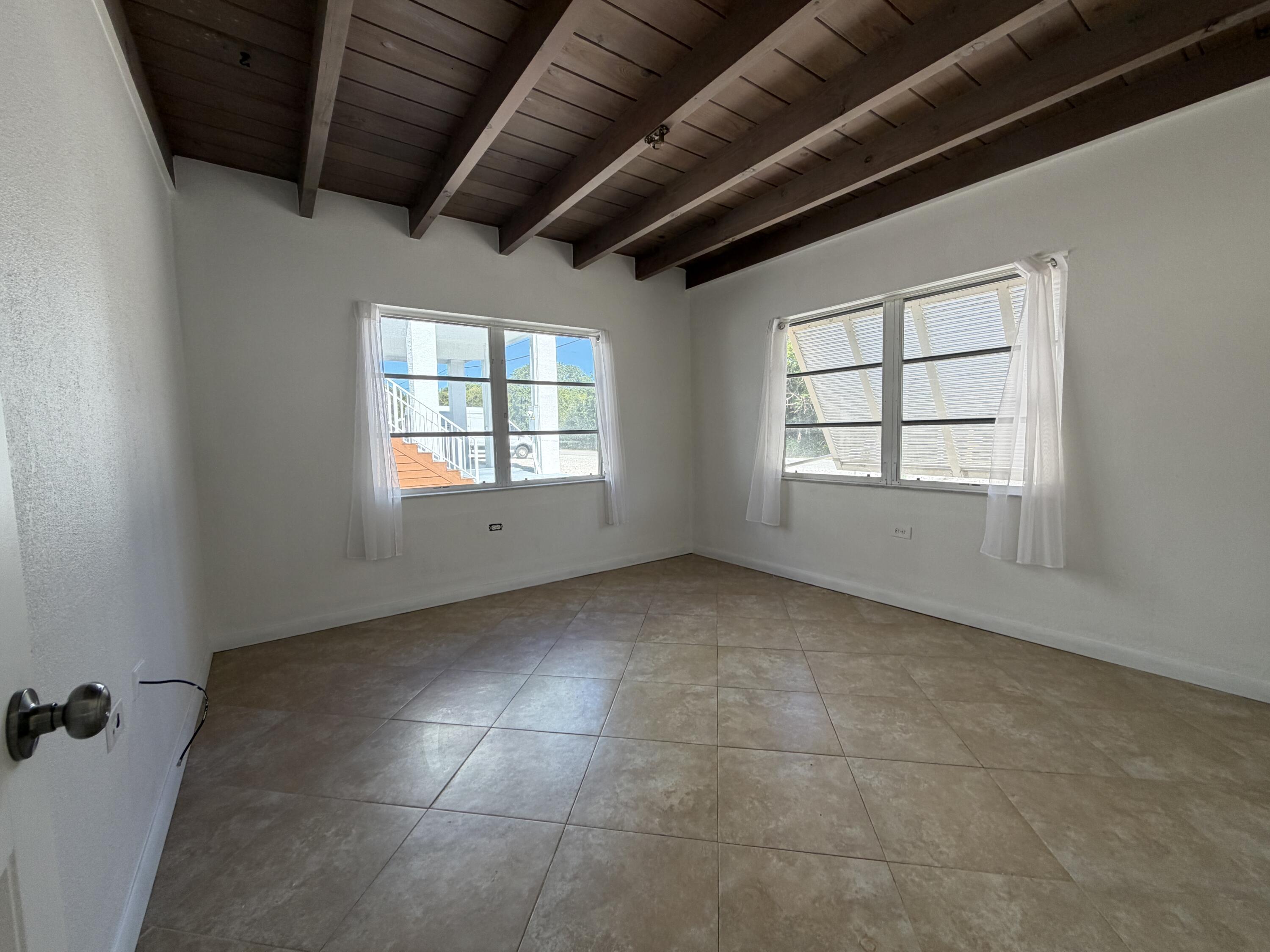 2411 Grouper Drive Property Photo 16