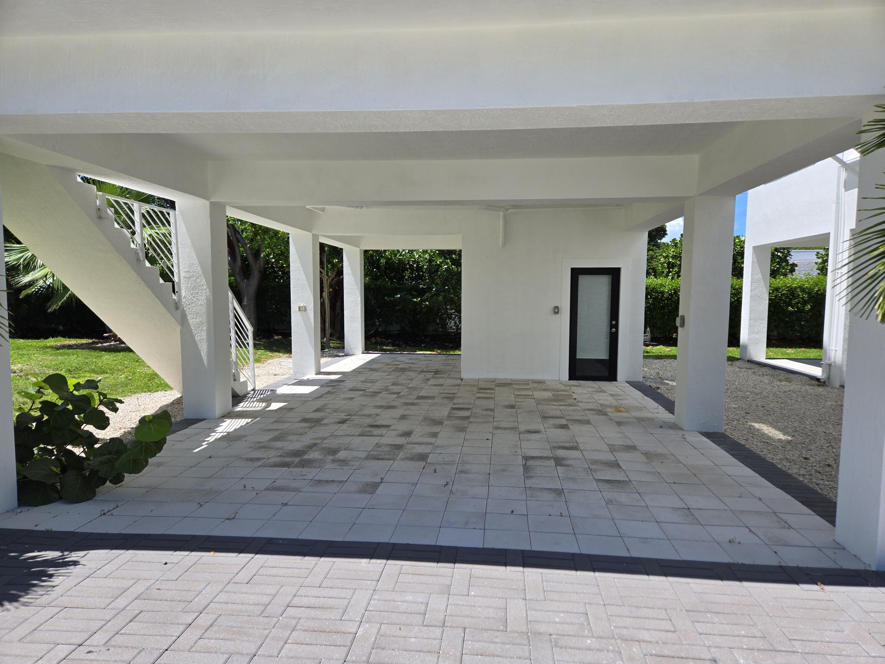 94825 Overseas Highway 281 Property Photo 4