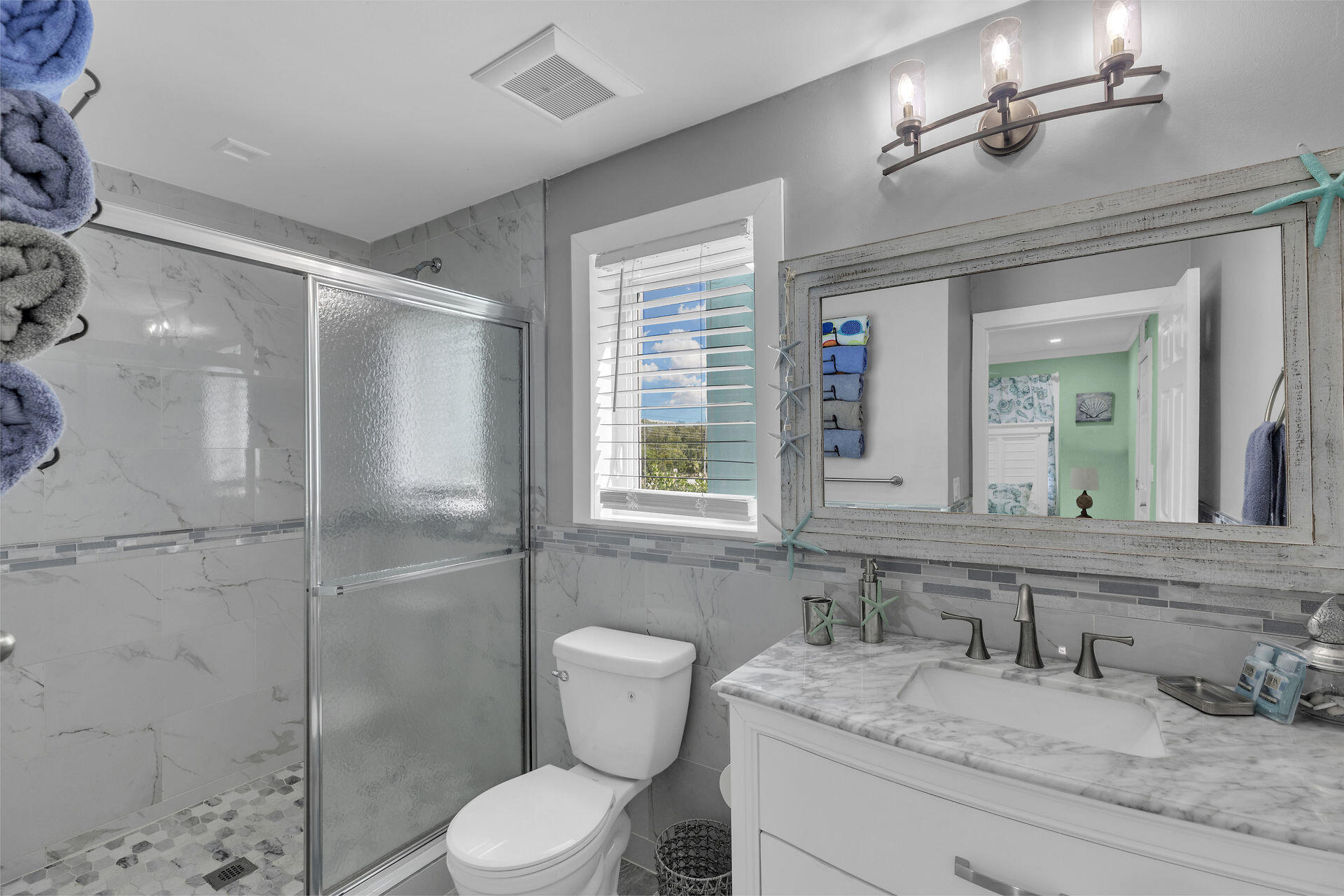 94825 Overseas Highway 281 Property Photo 24