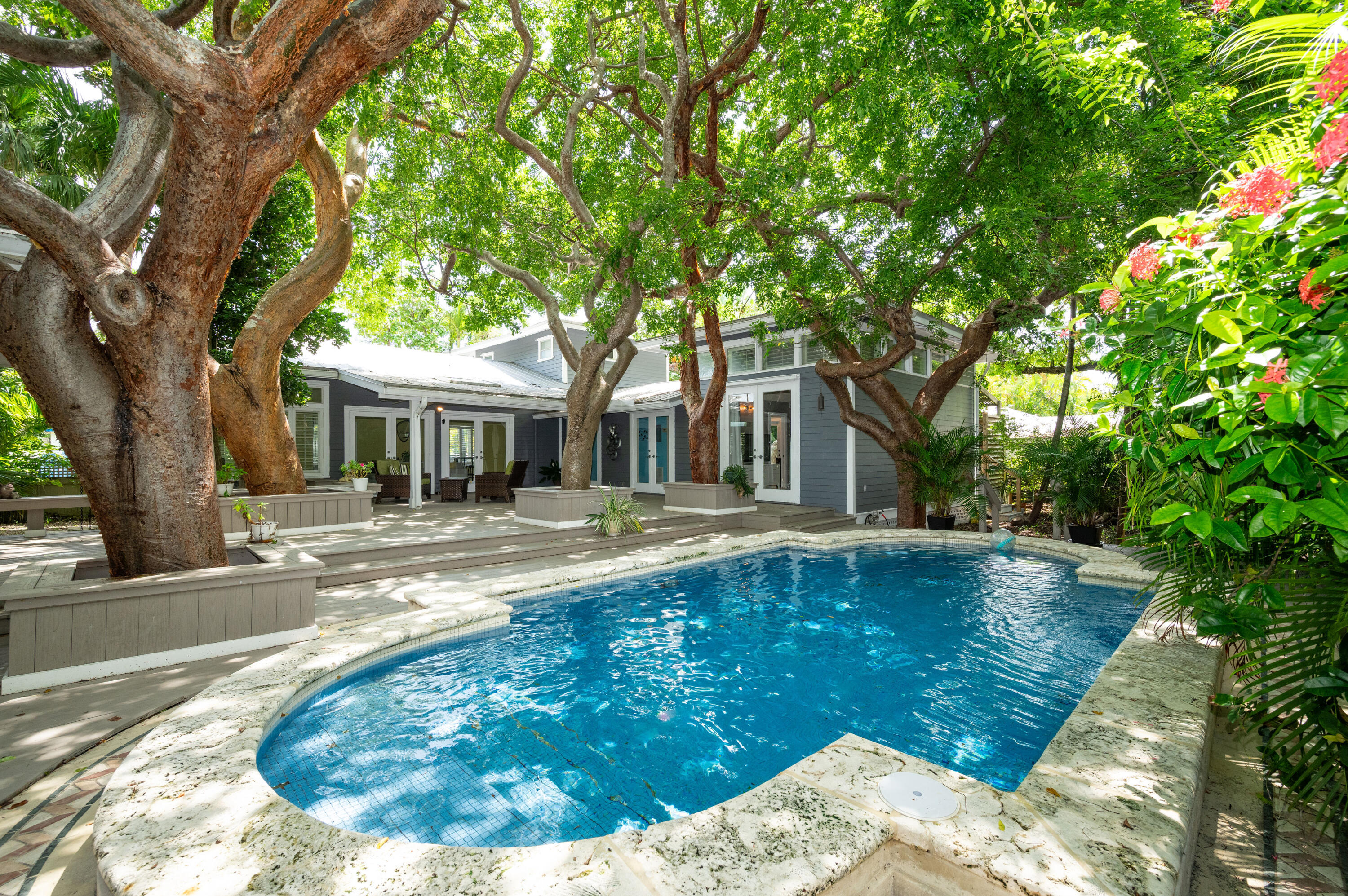 1730 Flagler Avenue Property Photo 1