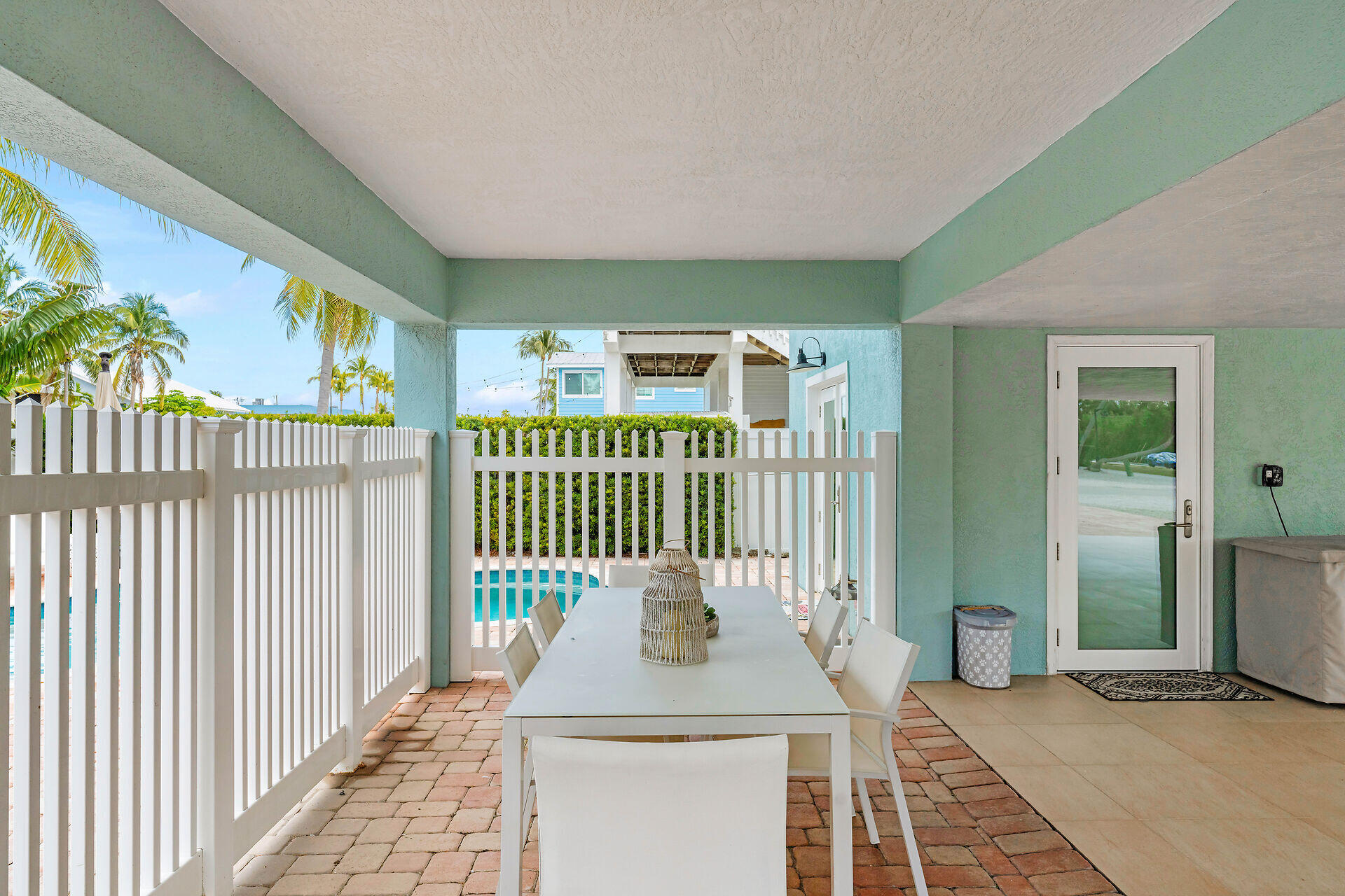 341 Sombrero Beach Road Property Photo 11
