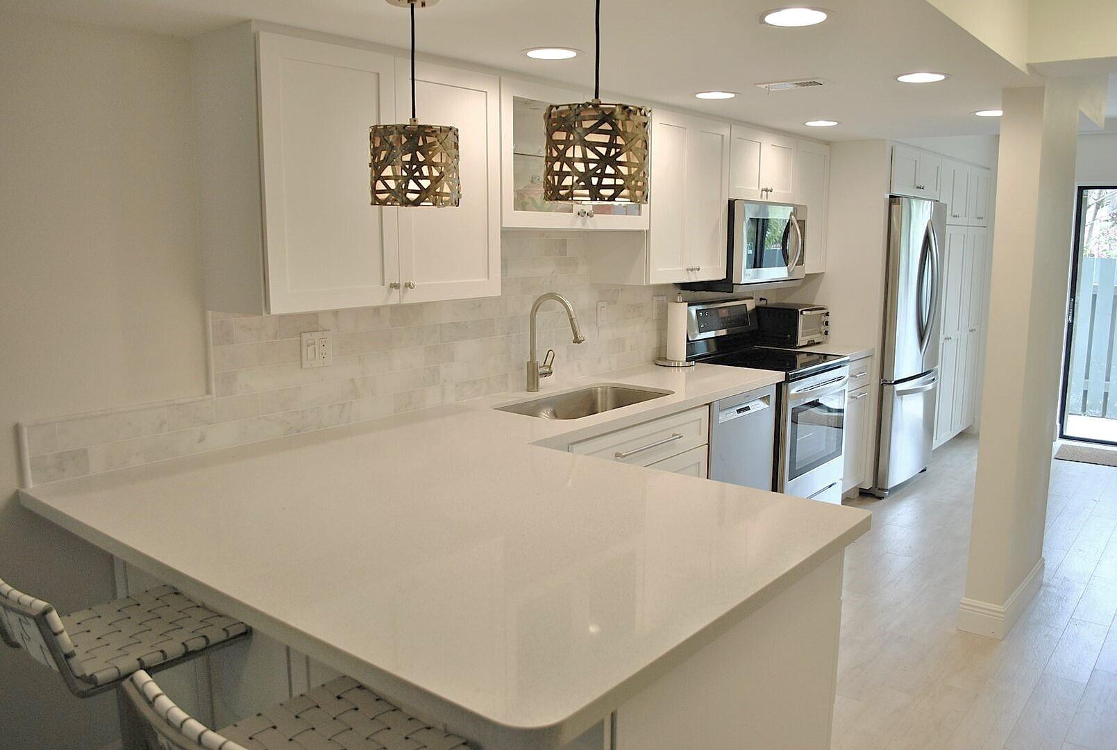 87200 Overseas Highway, G5 Property Photo 5