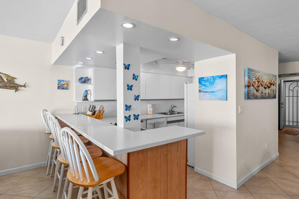1133 W Ocean Drive 13 Property Photo 13