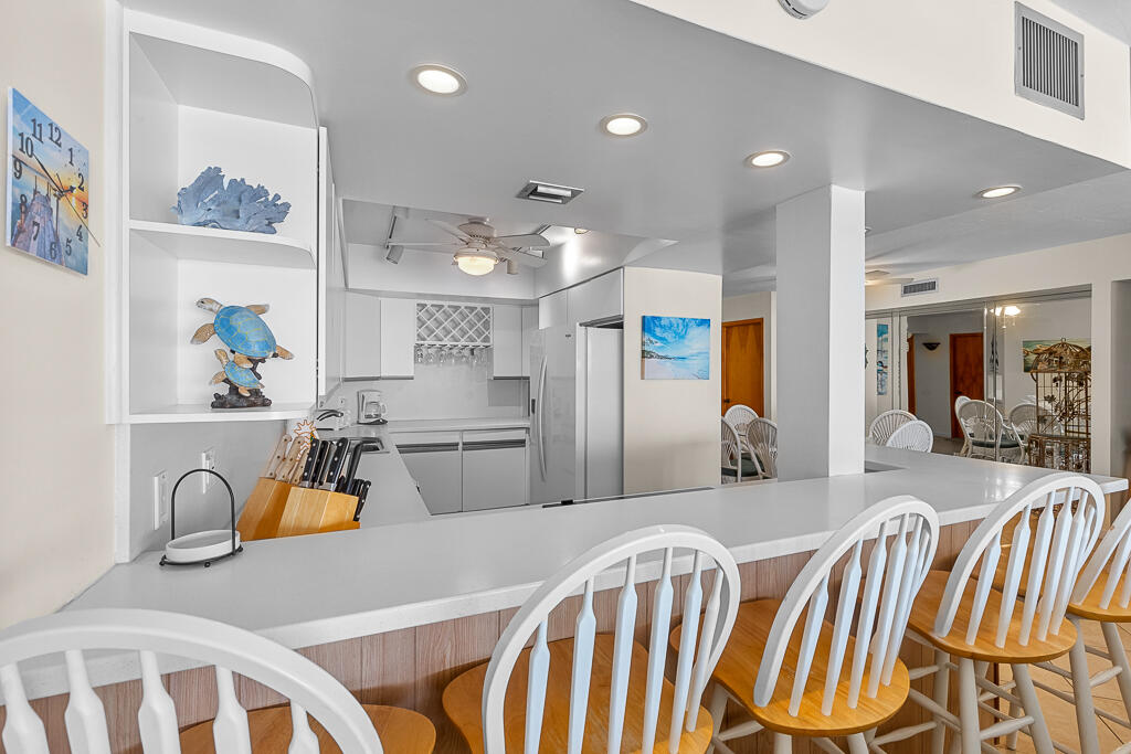 1133 W Ocean Drive, 13 Property Photo 14