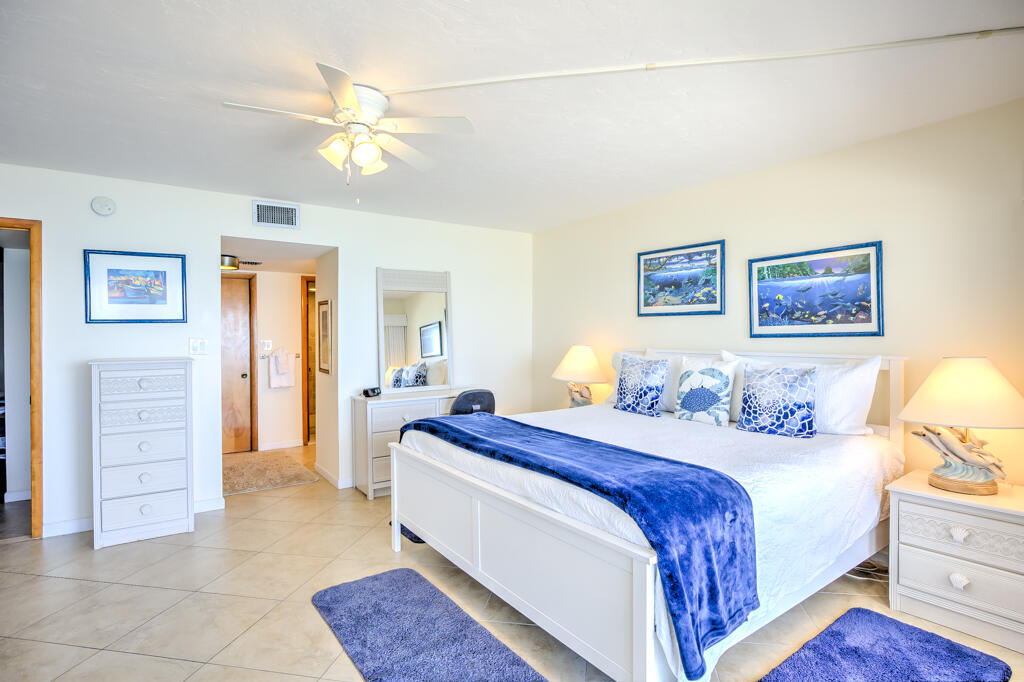 1133 W Ocean Drive 13 Property Photo 20
