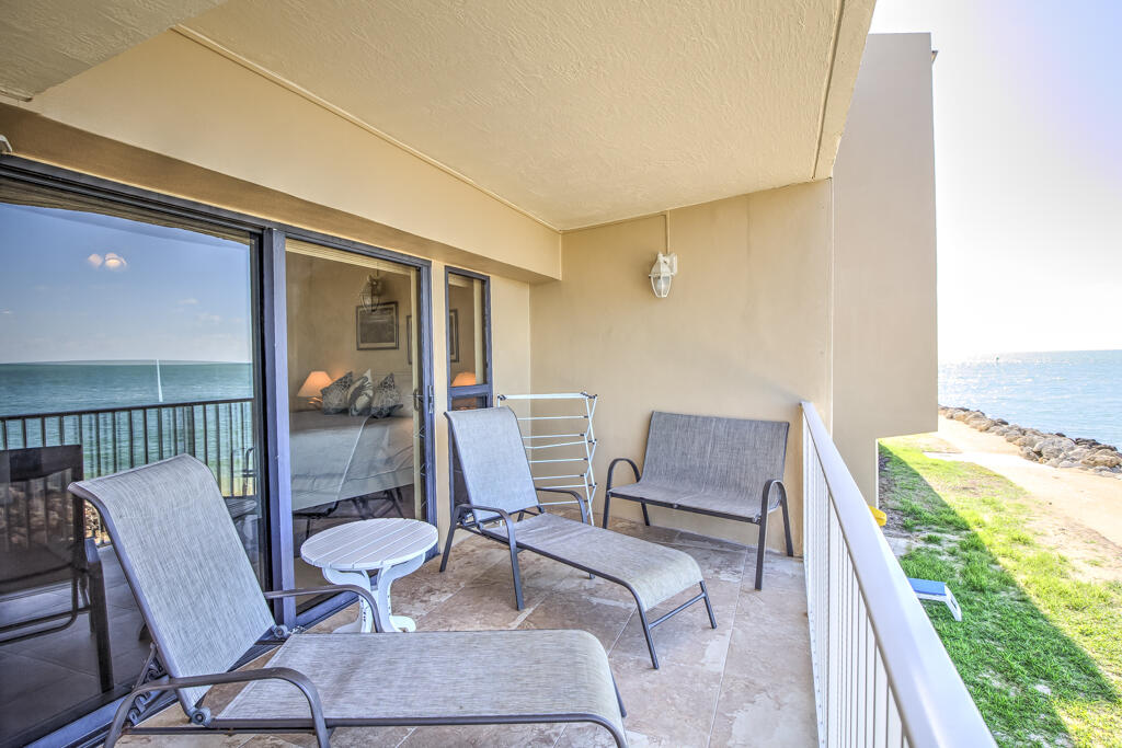 1133 W Ocean Drive, 13 Property Photo 30