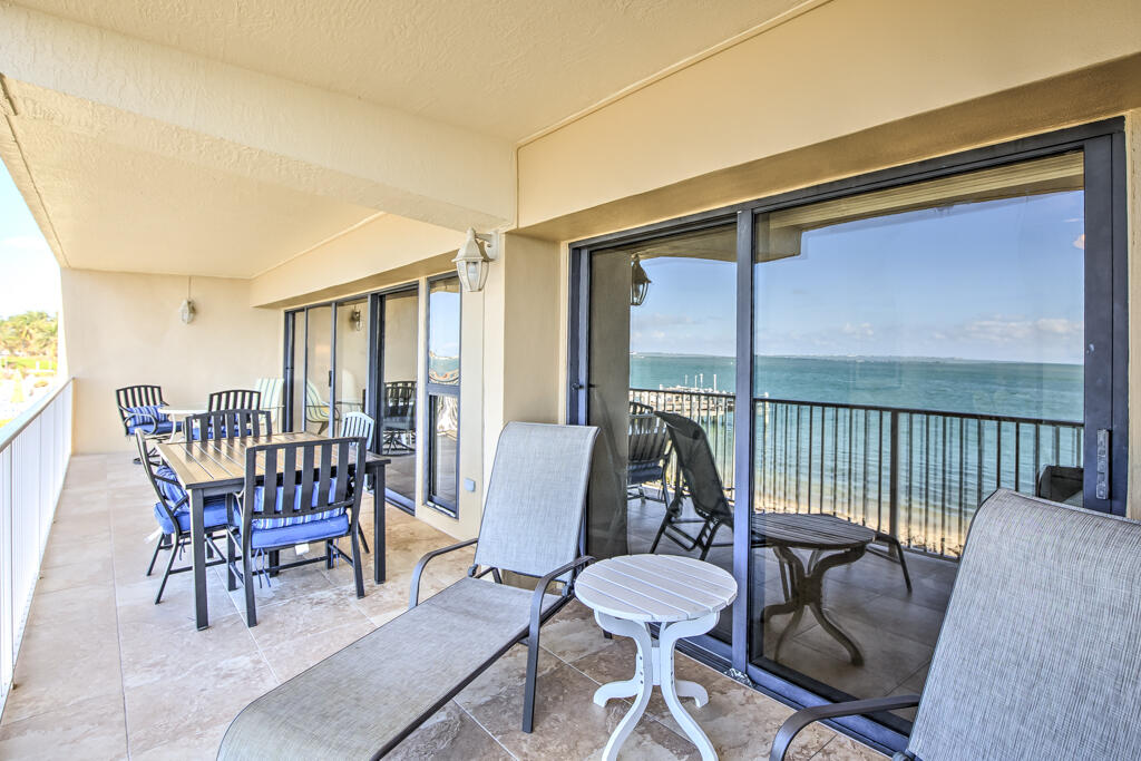 1133 W Ocean Drive 13 Property Photo 33