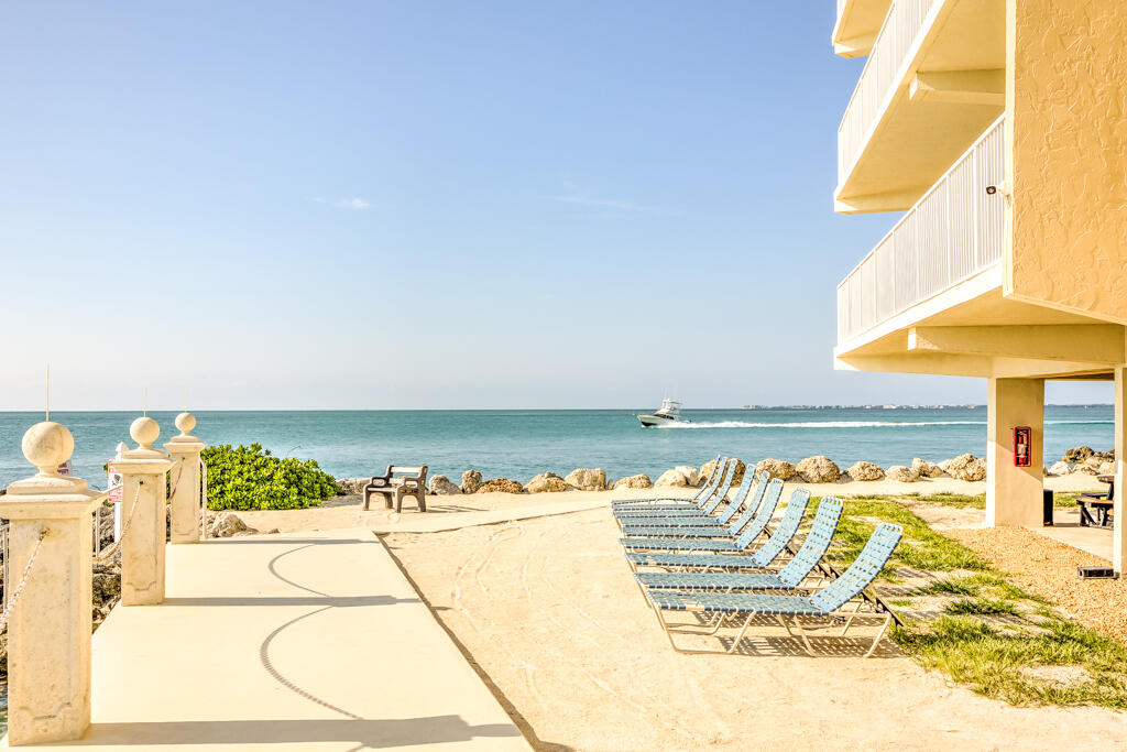 1133 W Ocean Drive, 13 Property Photo 43