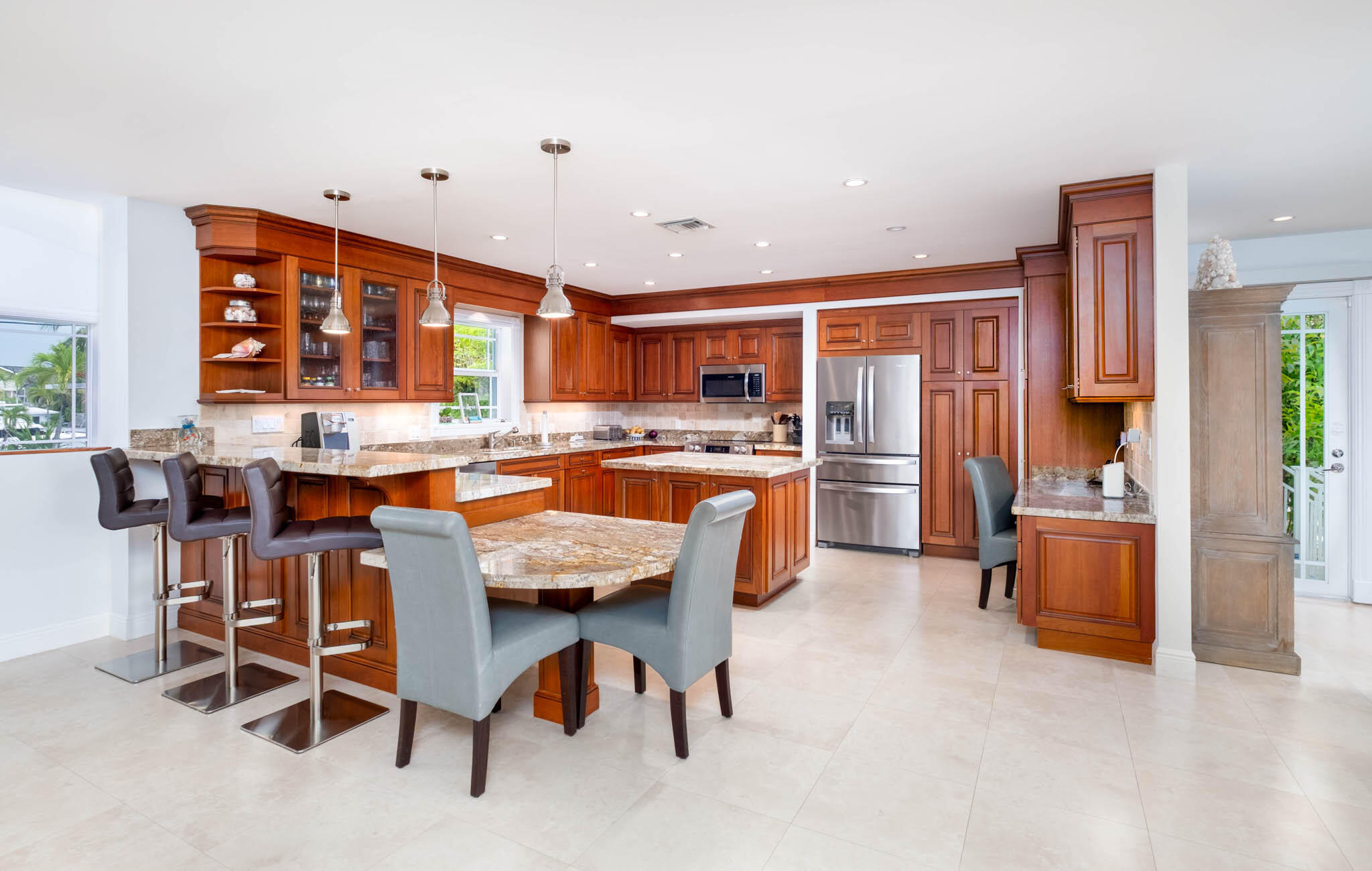 136 Giardino Drive Property Photo 3