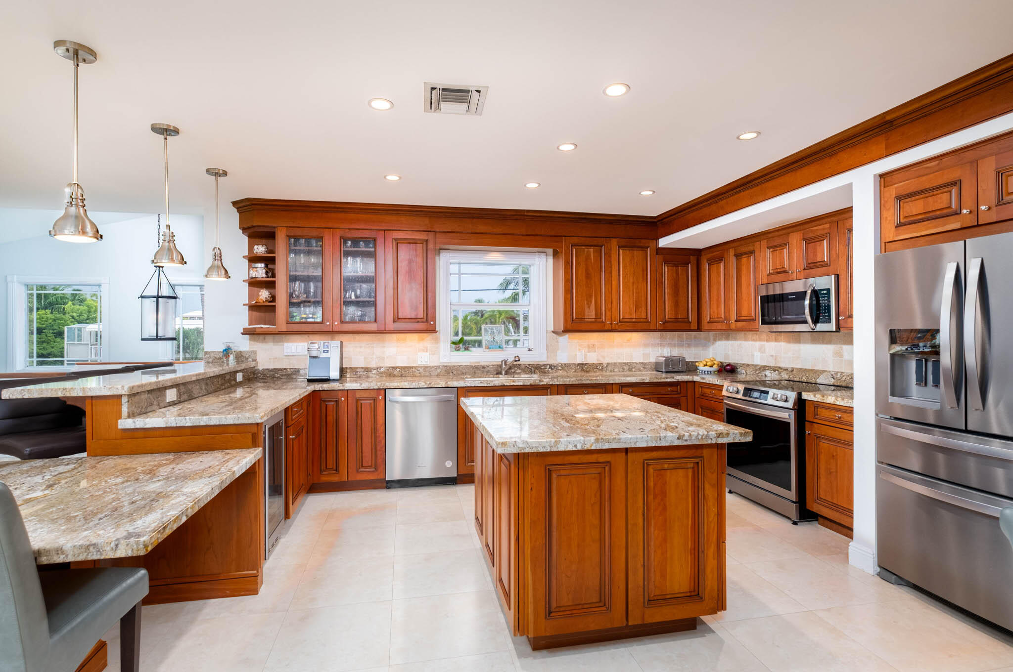 136 Giardino Drive Property Photo 12