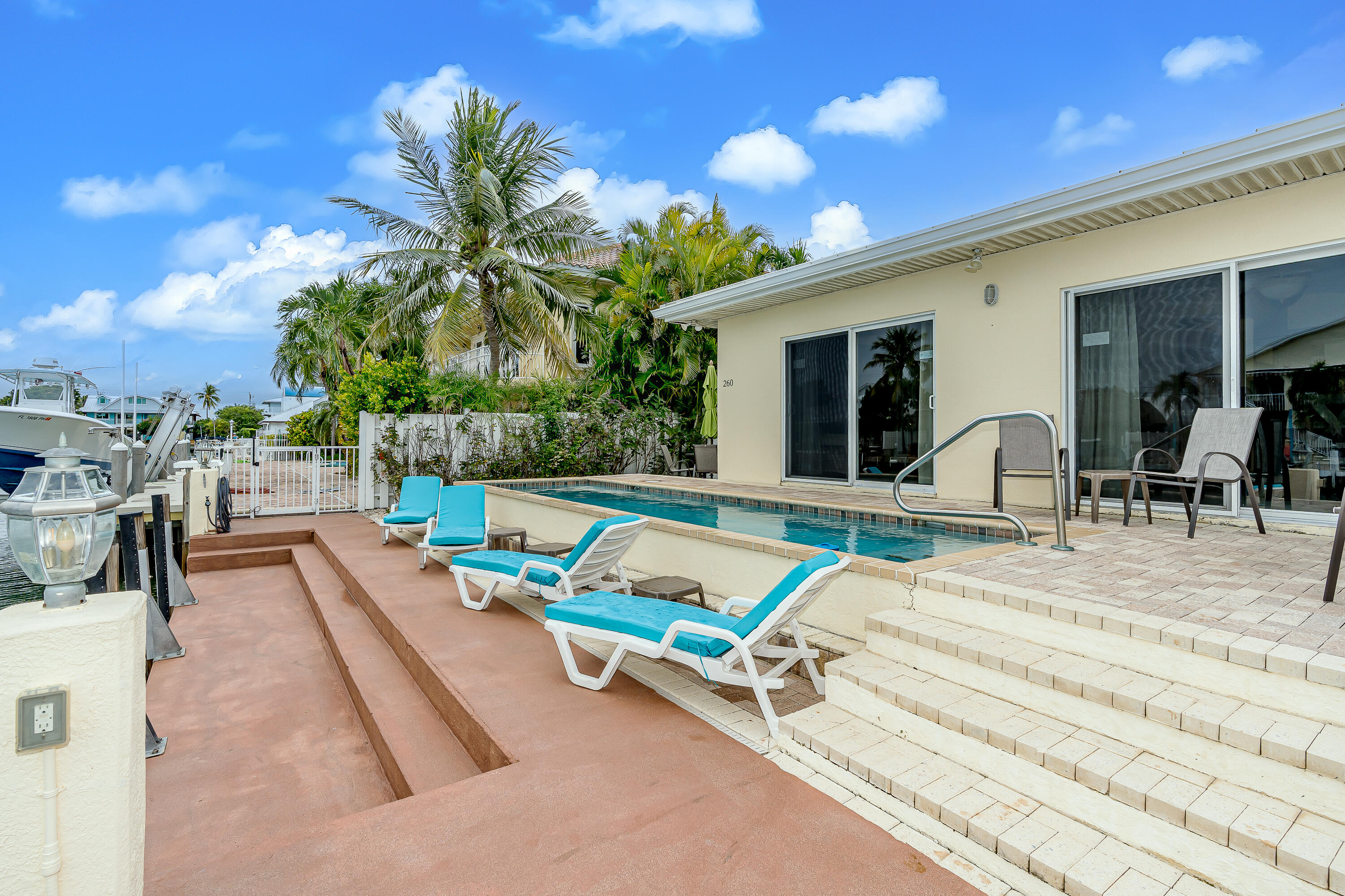 260 Sadowski Causeway Property Photo 4