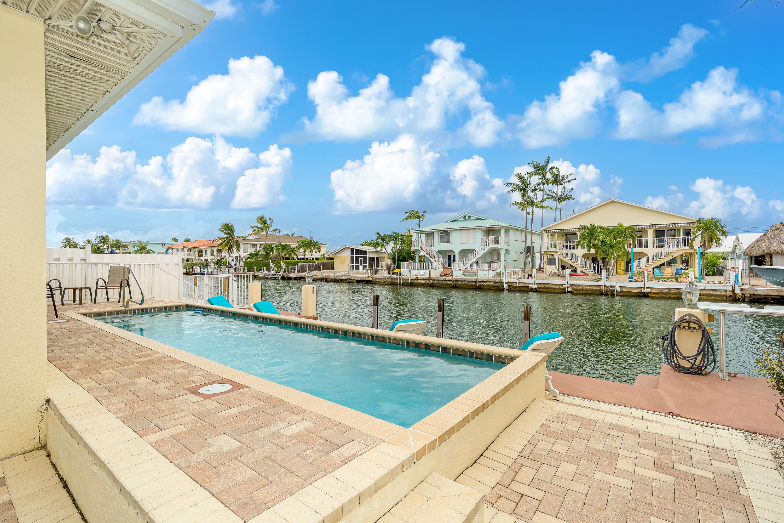 260 Sadowski Causeway Property Photo 14