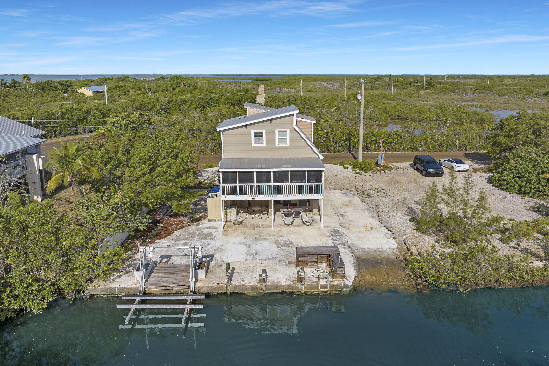813 Hawksbill Lane Property Photo 10