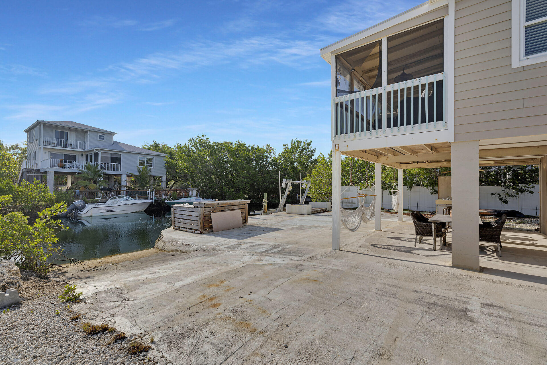 813 Hawksbill Lane Property Photo 16