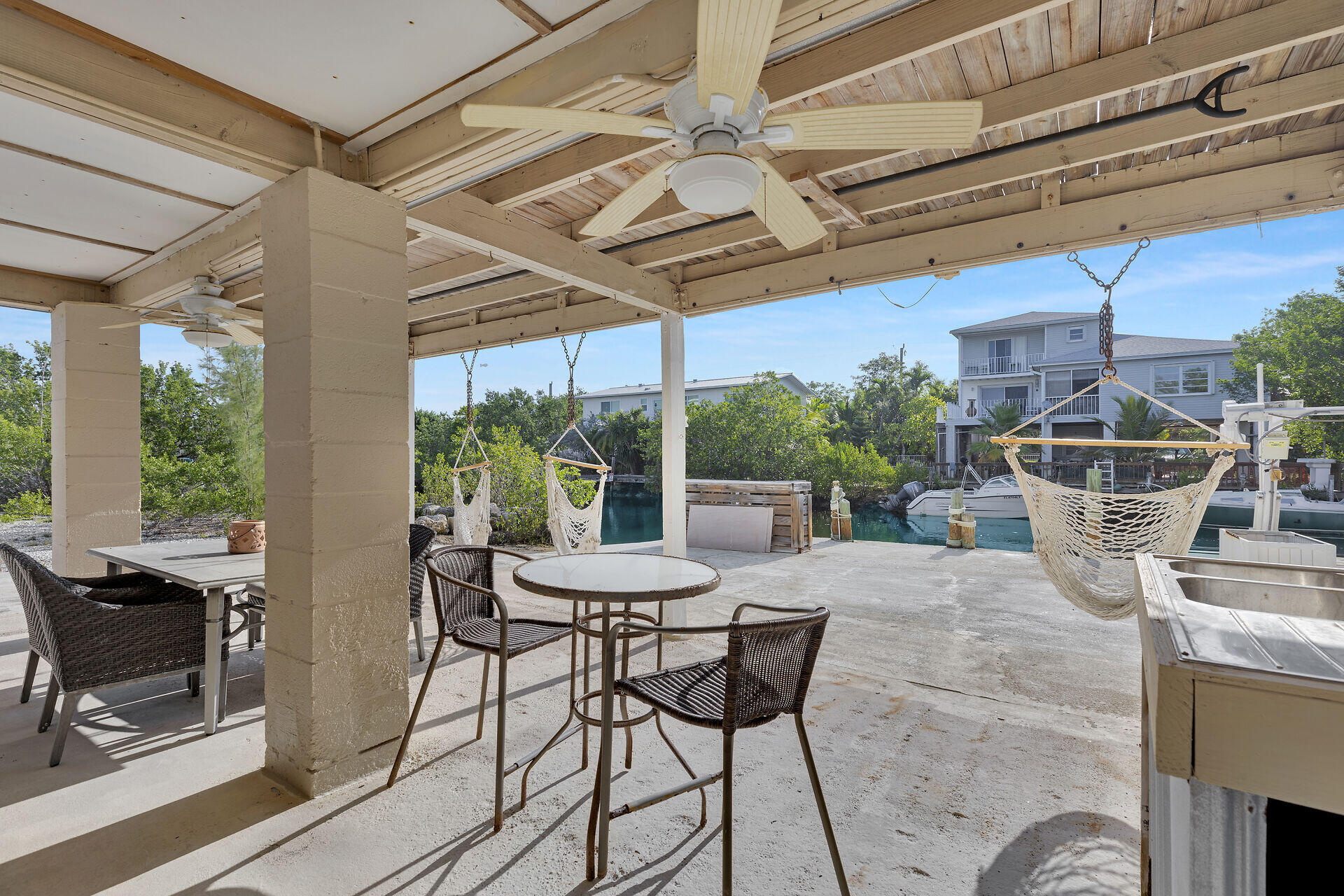 813 Hawksbill Lane Property Photo 17