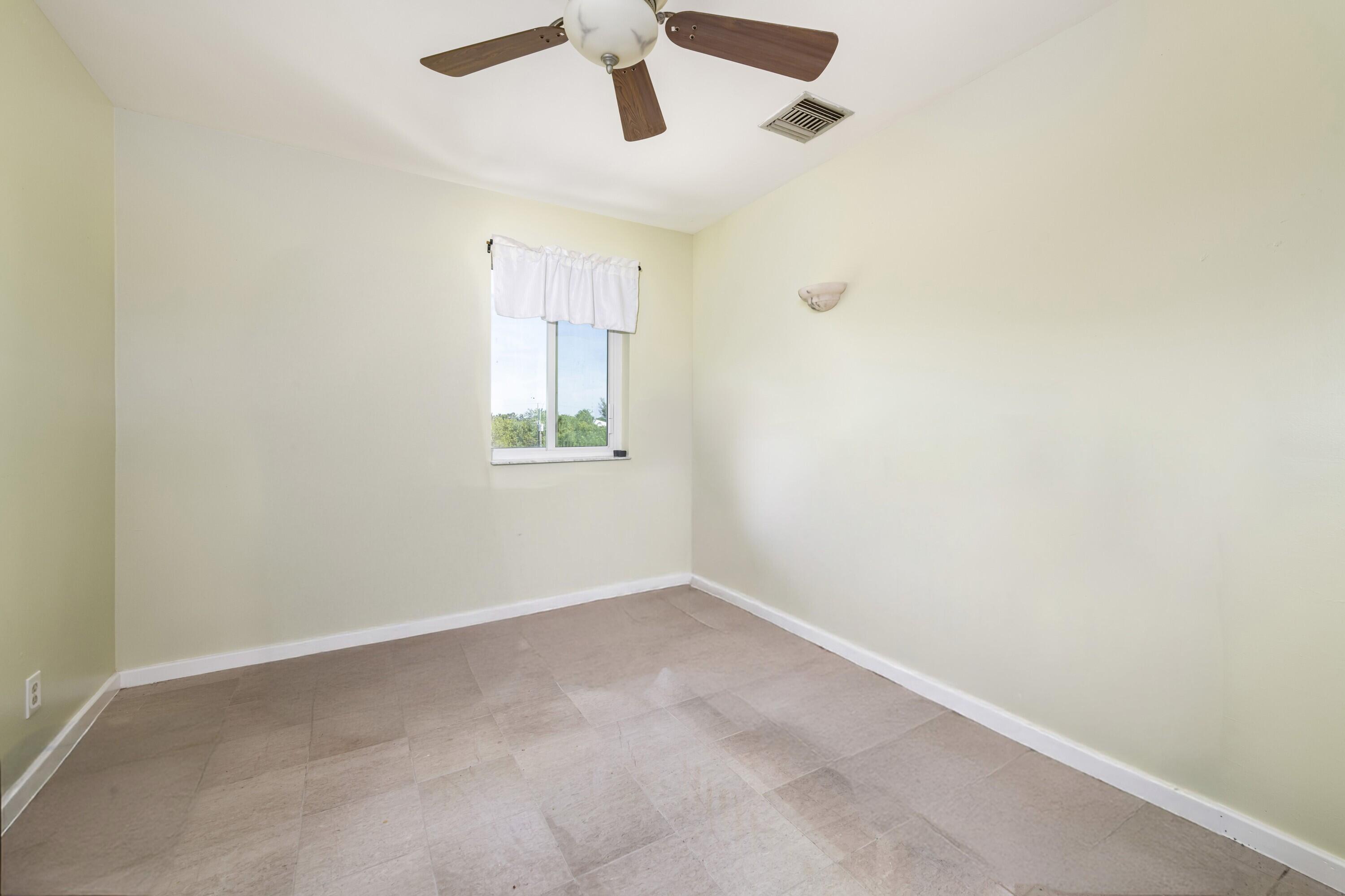 1 Trinidad Street Property Photo 23