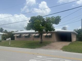 1433 Sunset Road Property Photo 1