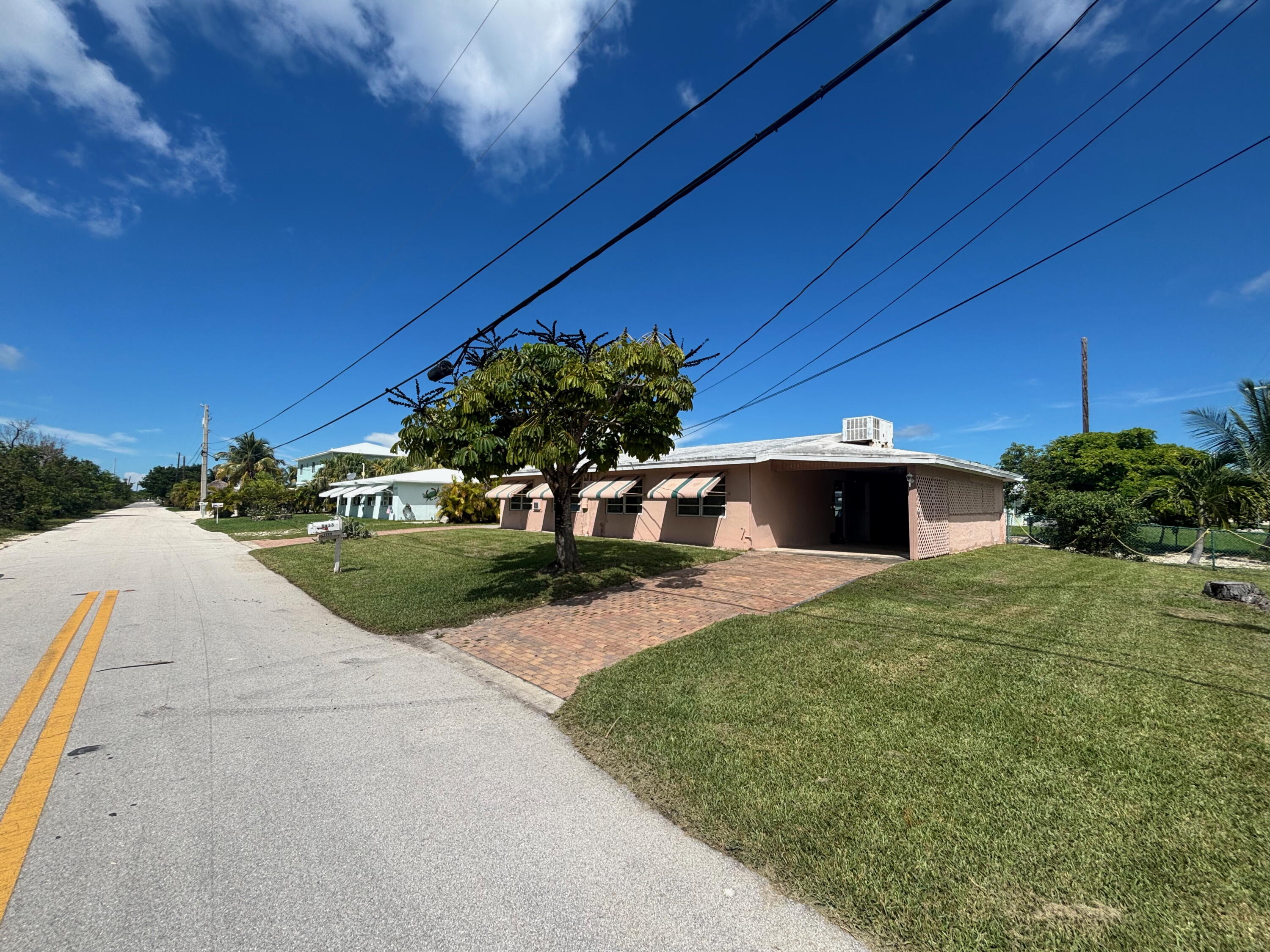 1433 Sunset Road Property Photo 2