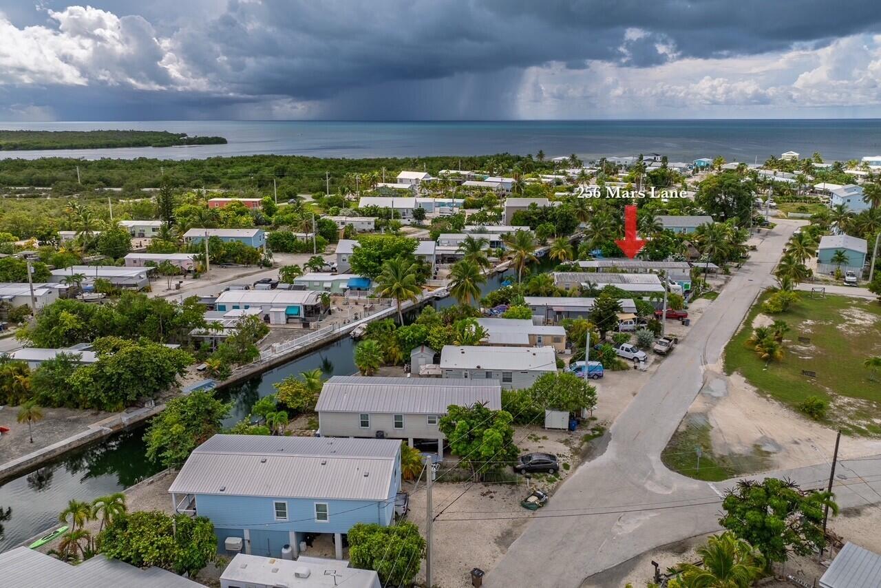 256 Mars Lane Property Photo 1