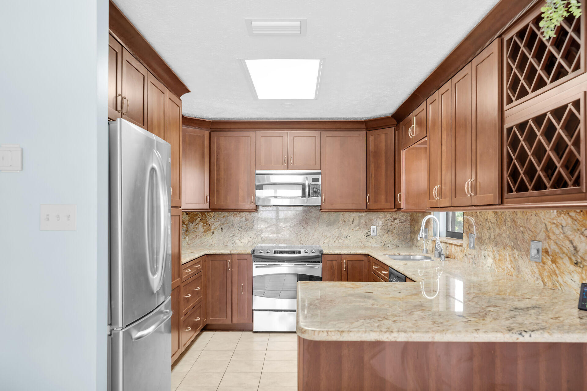 2663 Yellowtail Drive Property Photo 16