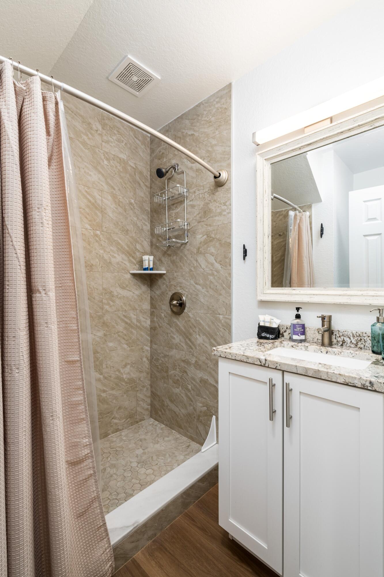 10877 Overseas Highway 31 Property Photo 21