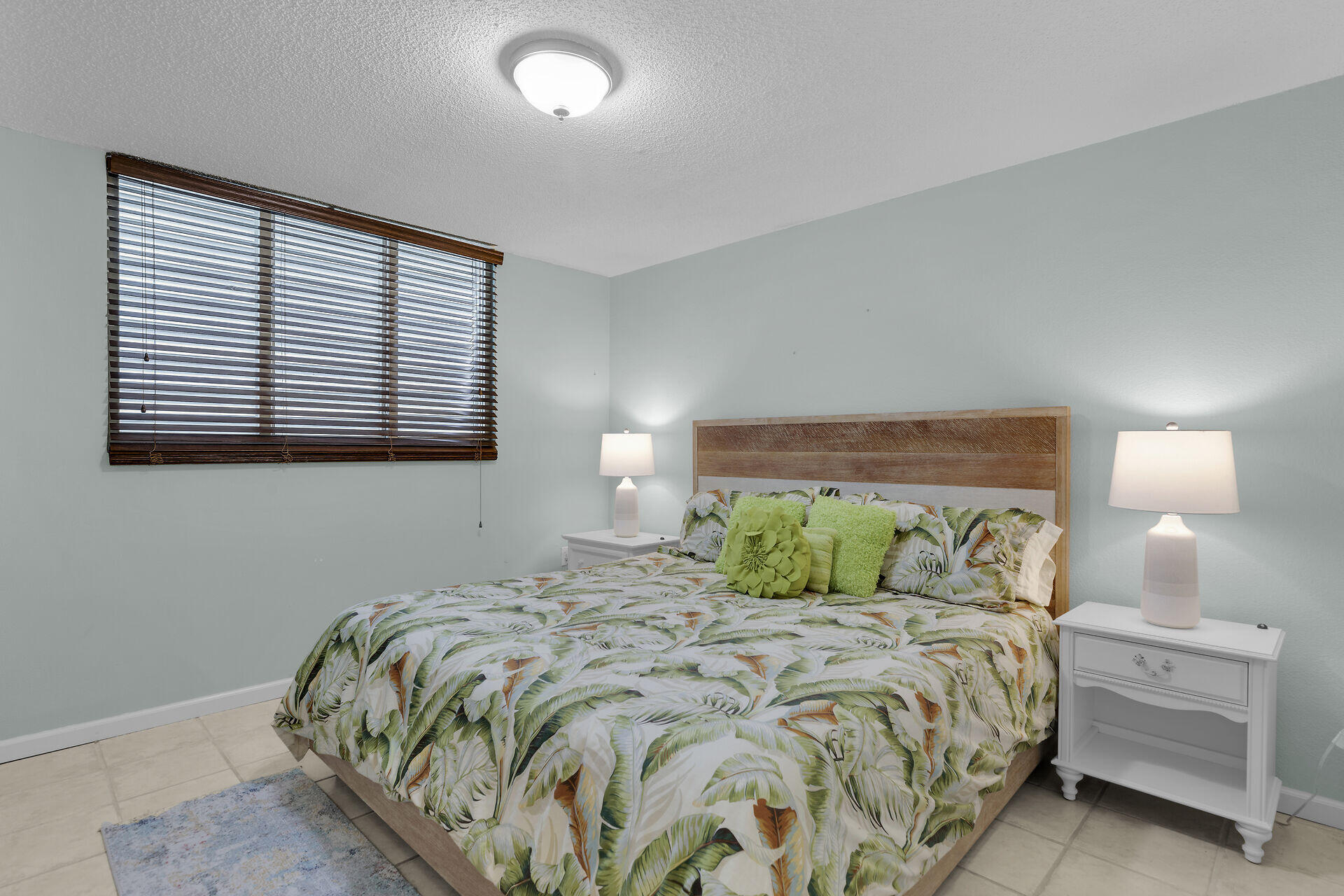 3930 S 3930 Roosevelt Boulevard, S111 Property Photo 3