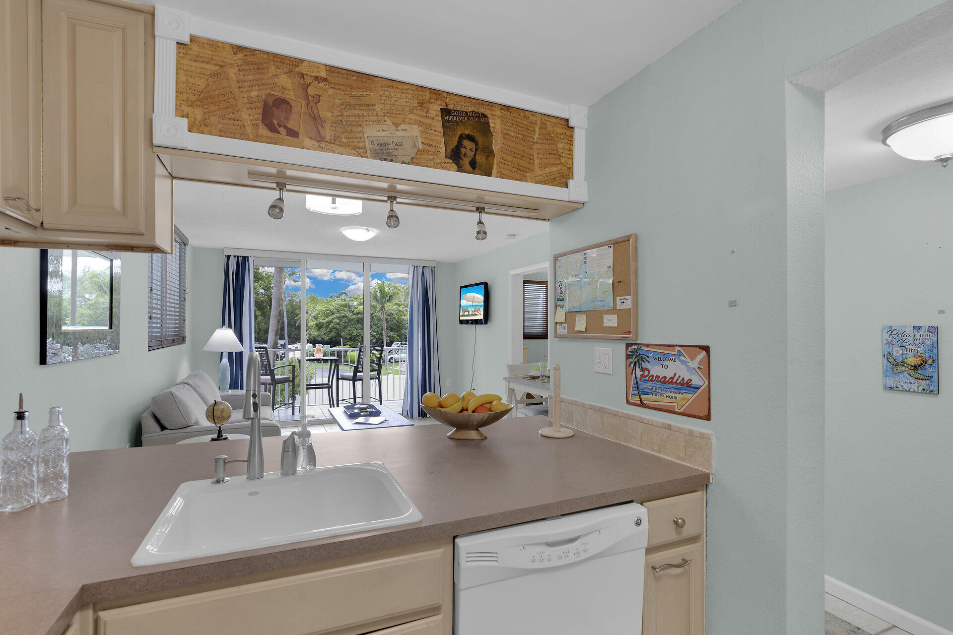 3930 S 3930 Roosevelt Boulevard, S111 Property Photo 9