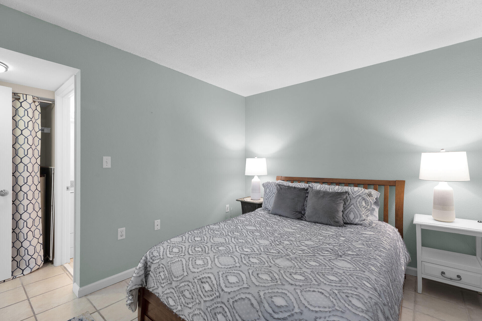 3930 S 3930 Roosevelt Boulevard, S111 Property Photo 26