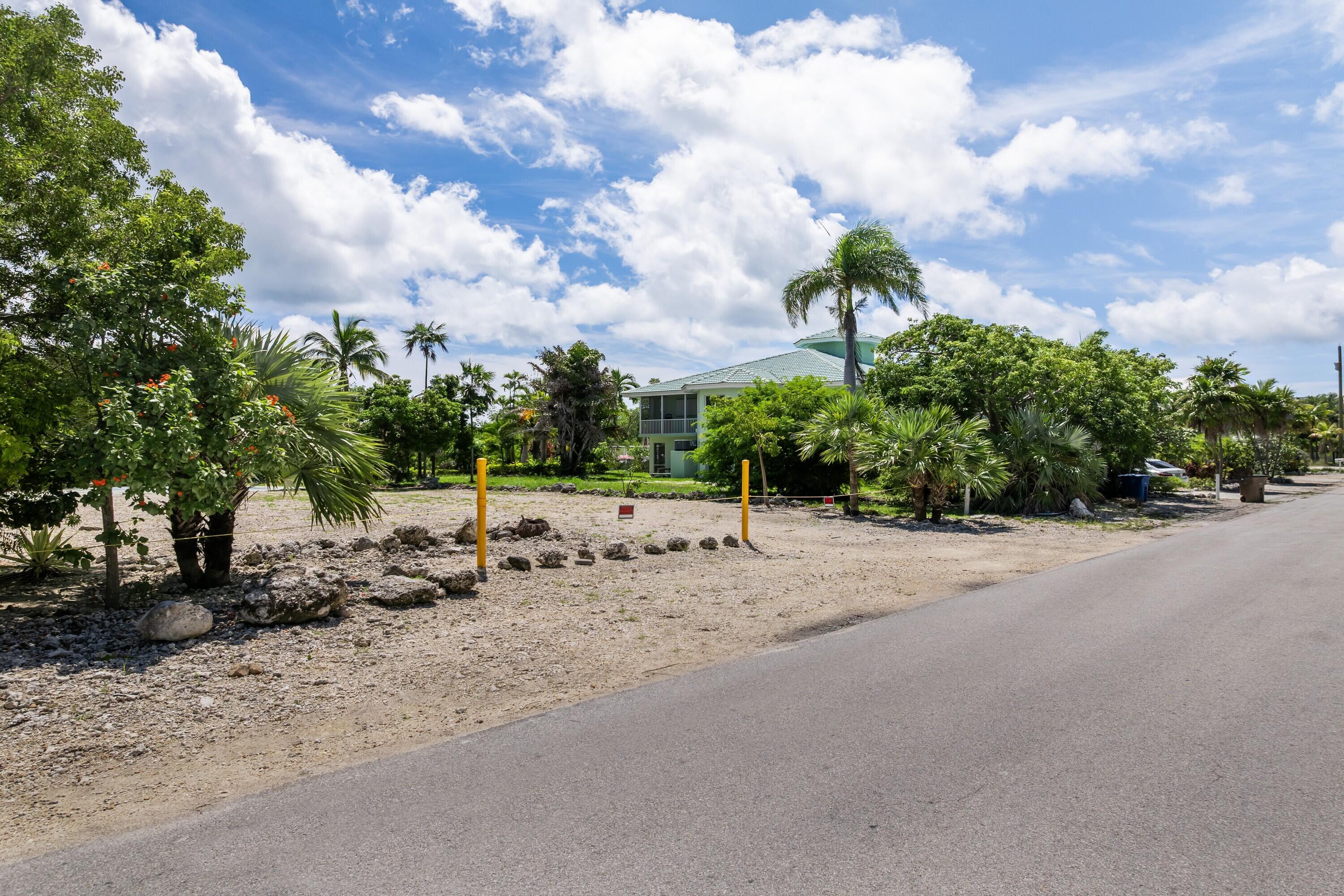 313 Stirrup Key Boulevard Property Photo 6