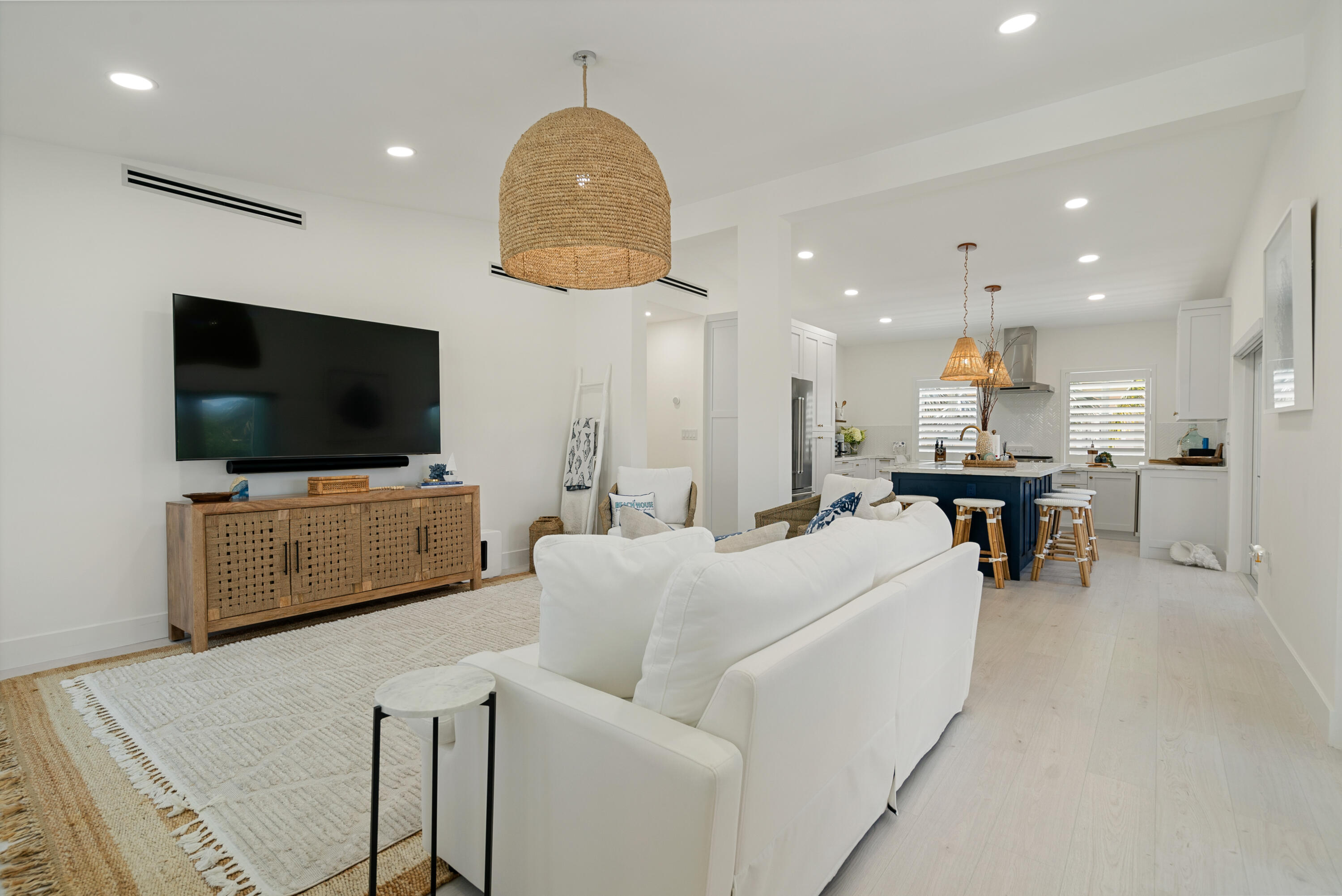 889 Ellen Drive Property Photo 11