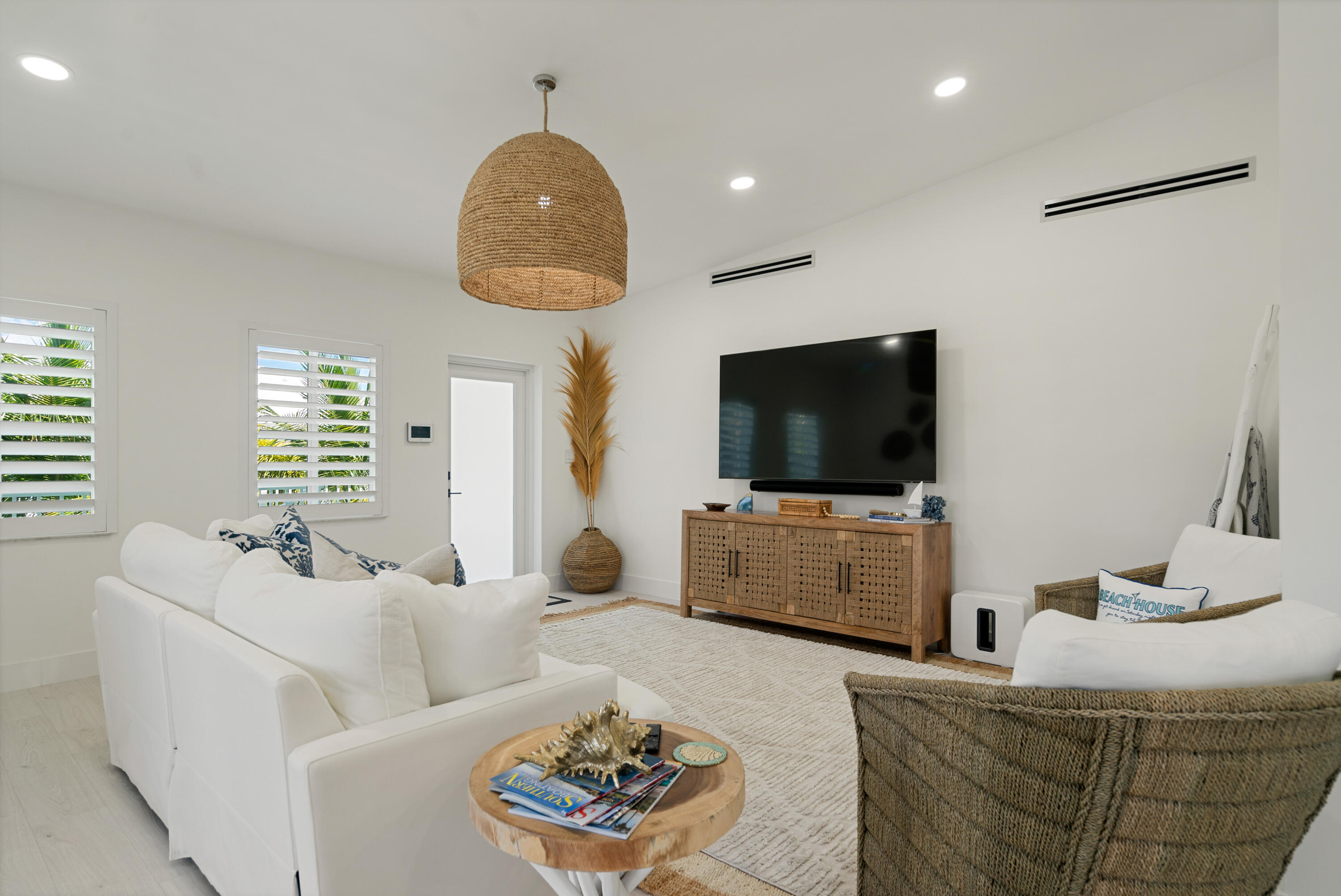 889 Ellen Drive Property Photo 12