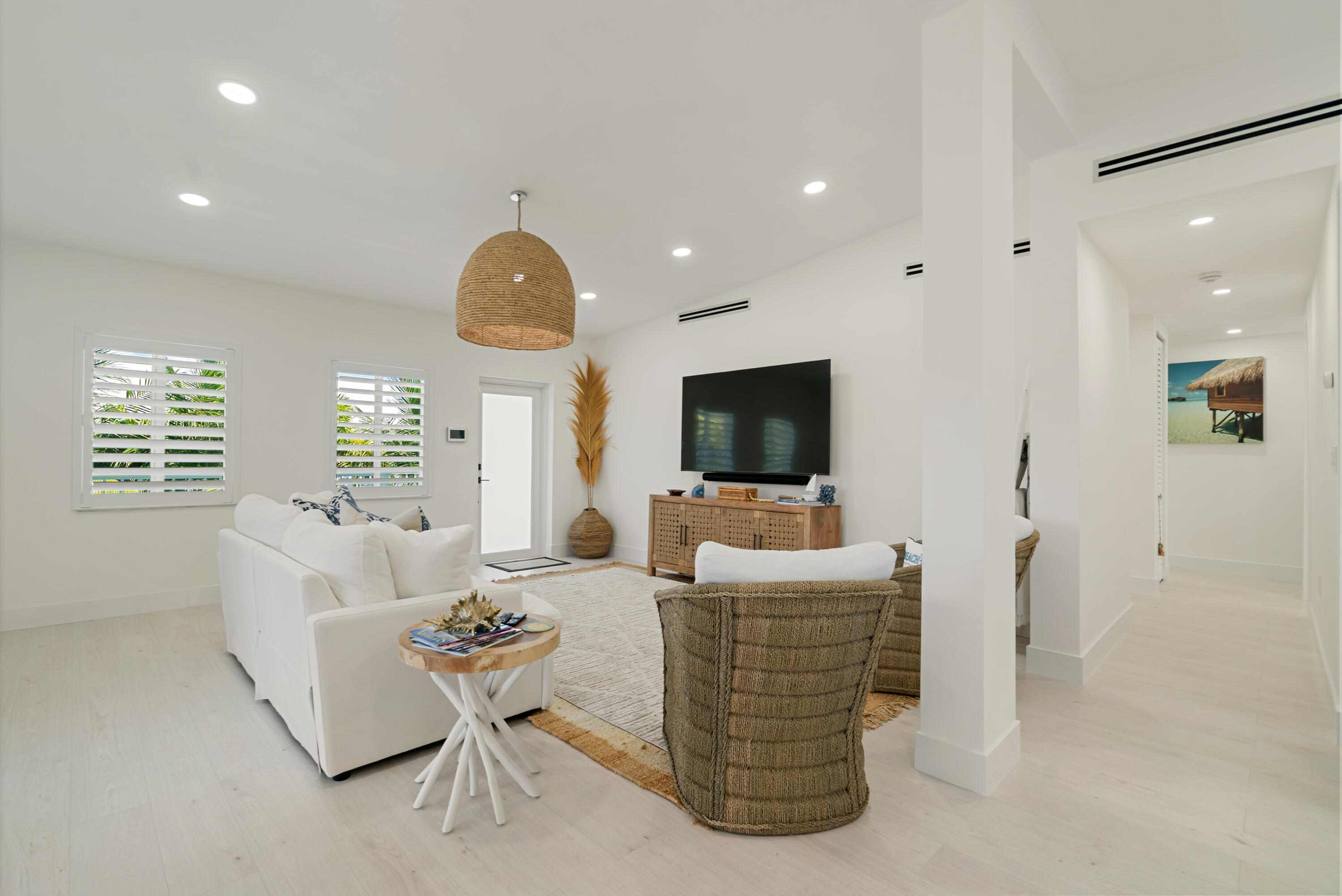 889 Ellen Drive Property Photo 13