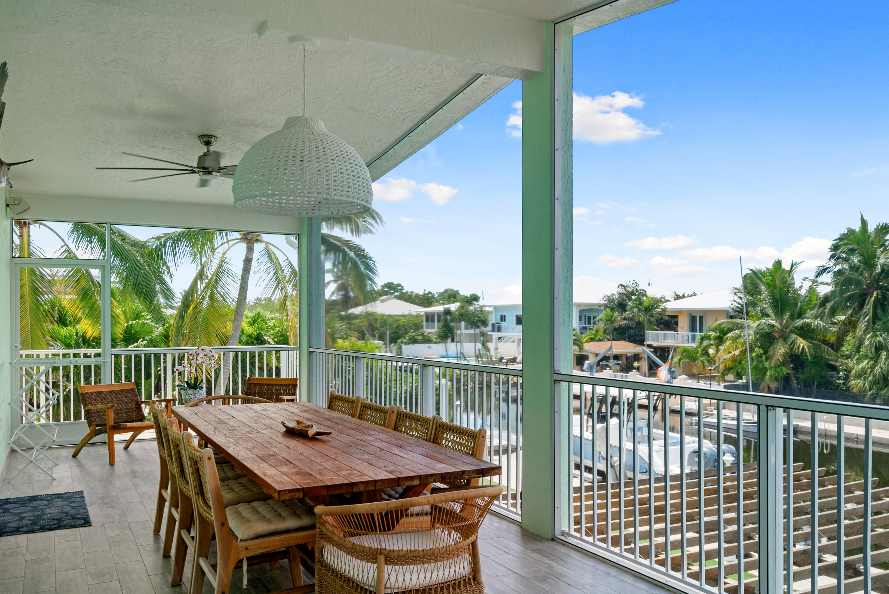 889 Ellen Drive Property Photo 14