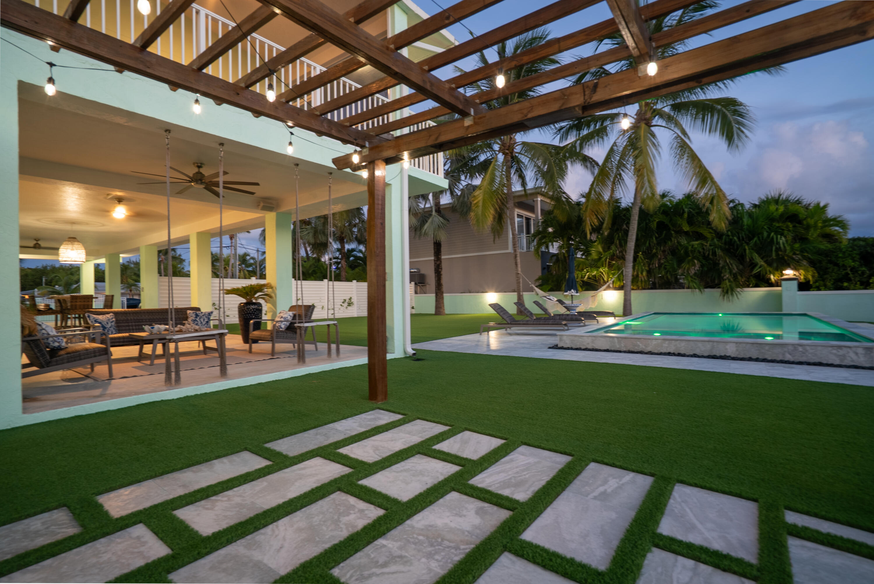 889 Ellen Drive Property Photo 22