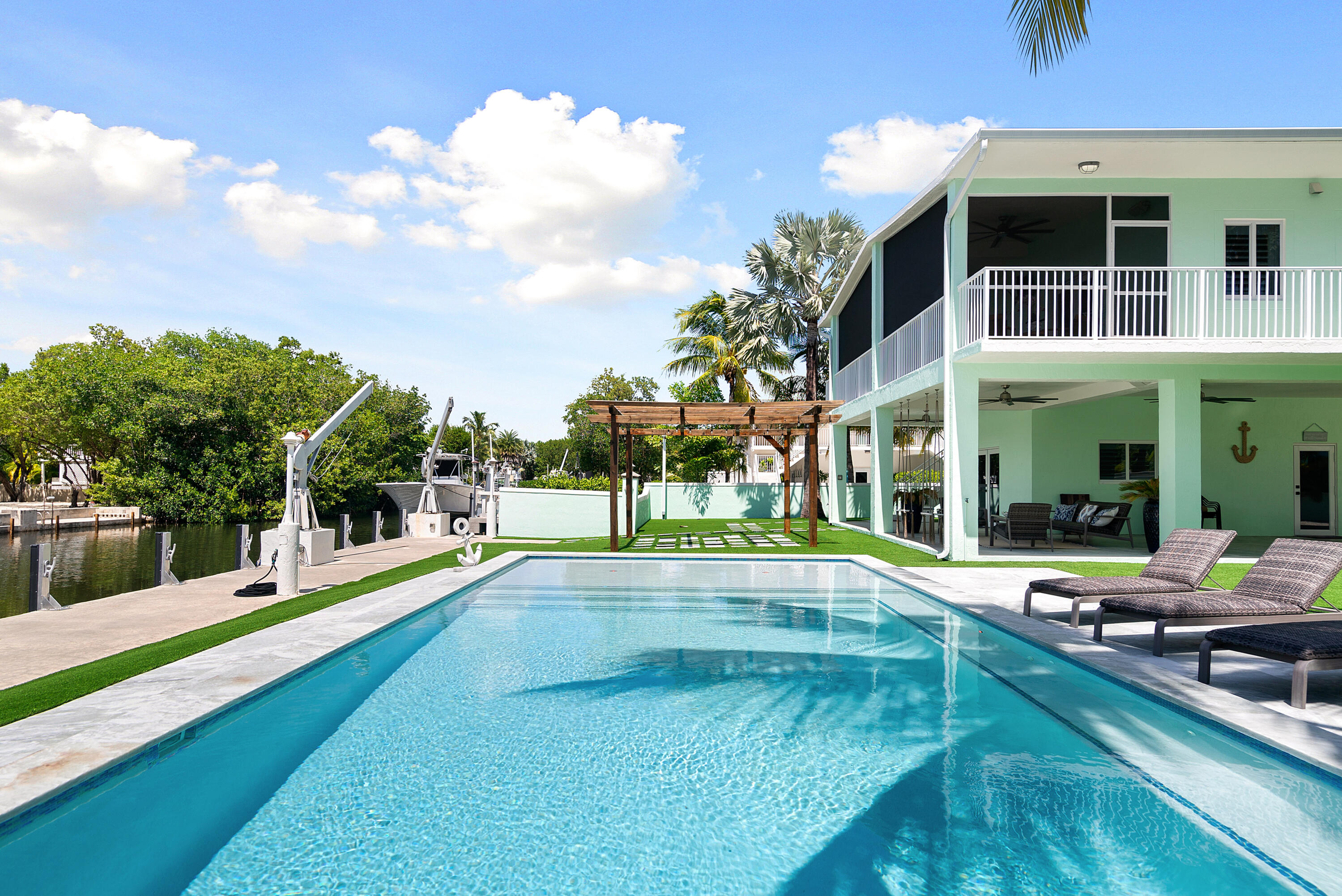 889 Ellen Drive Property Photo 40