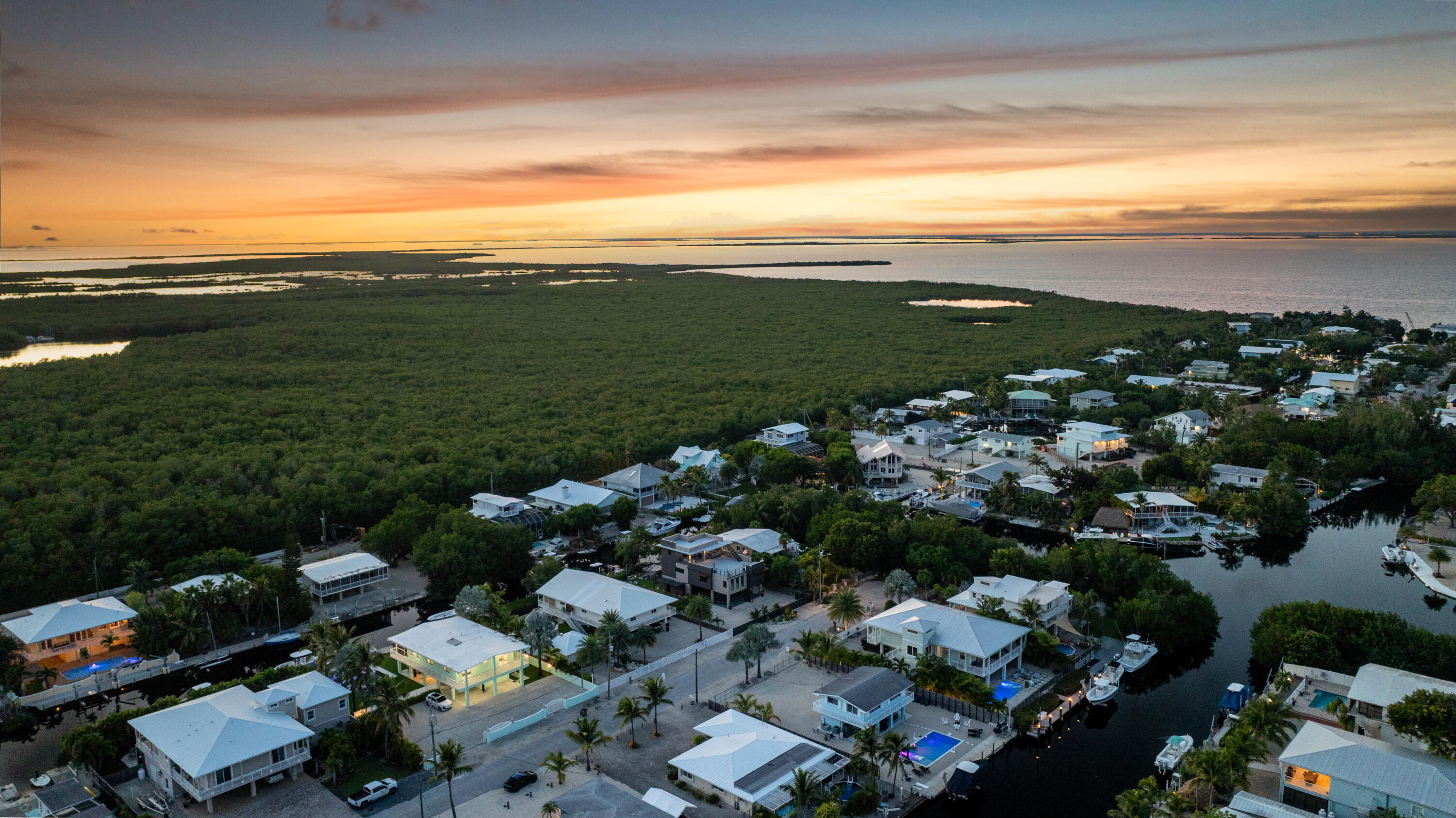889 Ellen Drive Property Photo 53